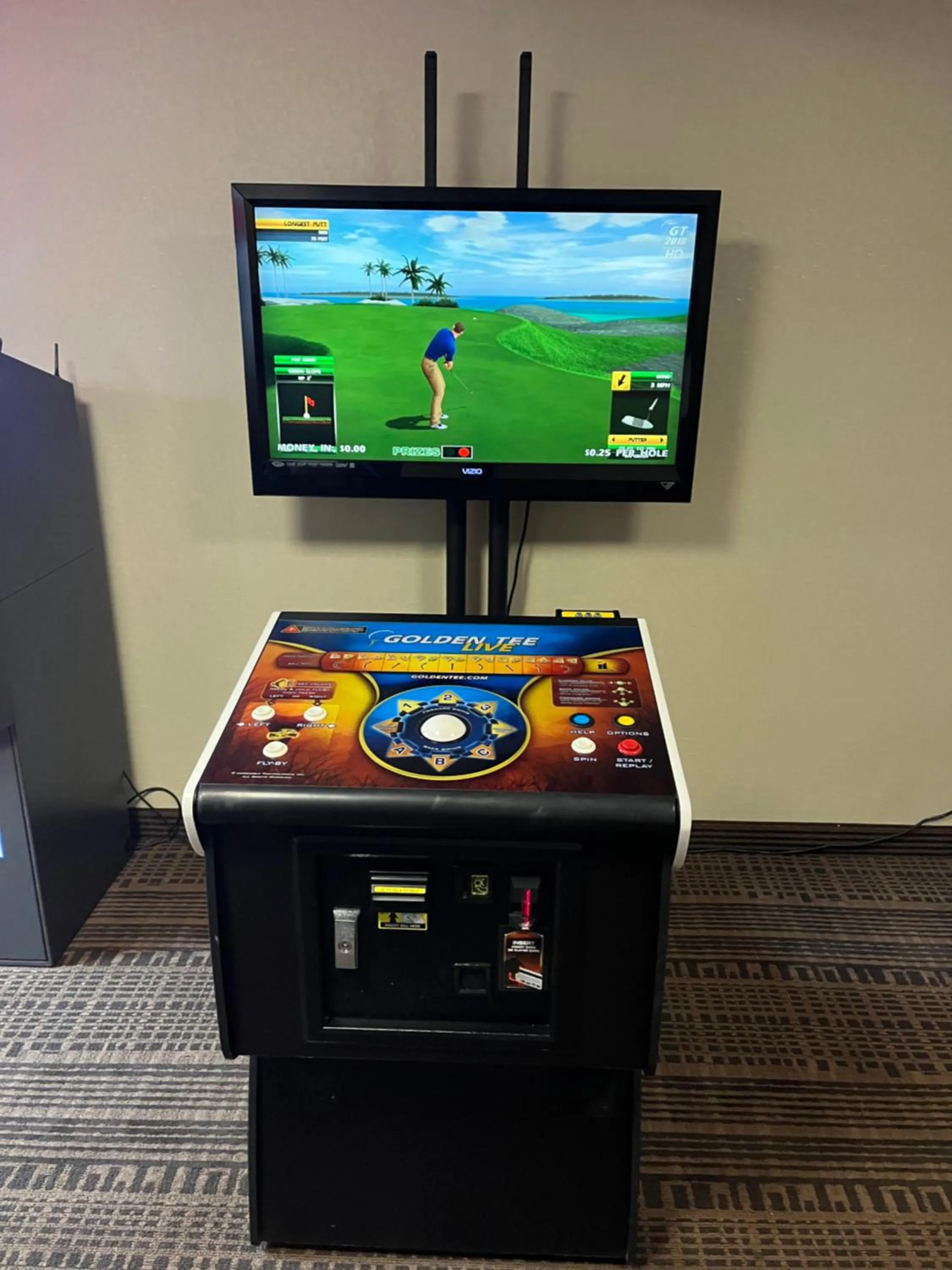 Game Room in Park Inn By Radisson Sharon