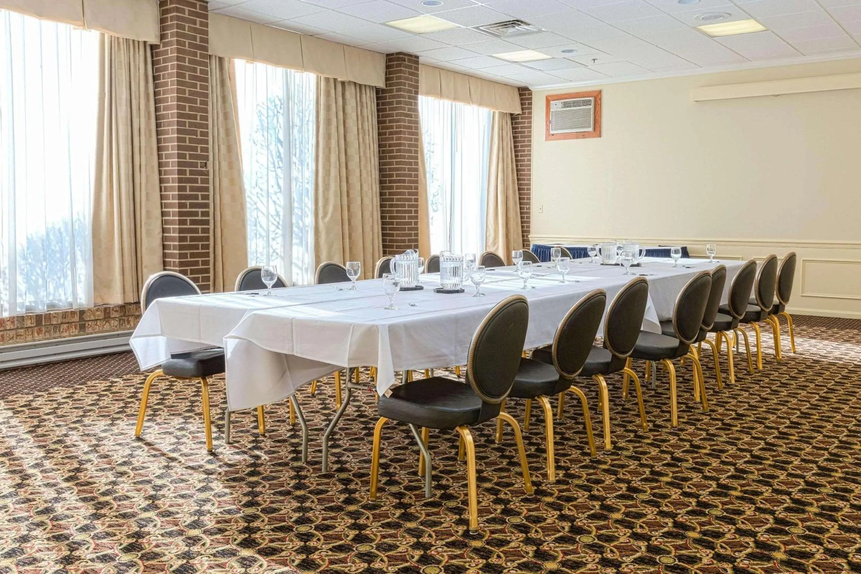 Meeting/conference room in Park Inn By Radisson Sharon