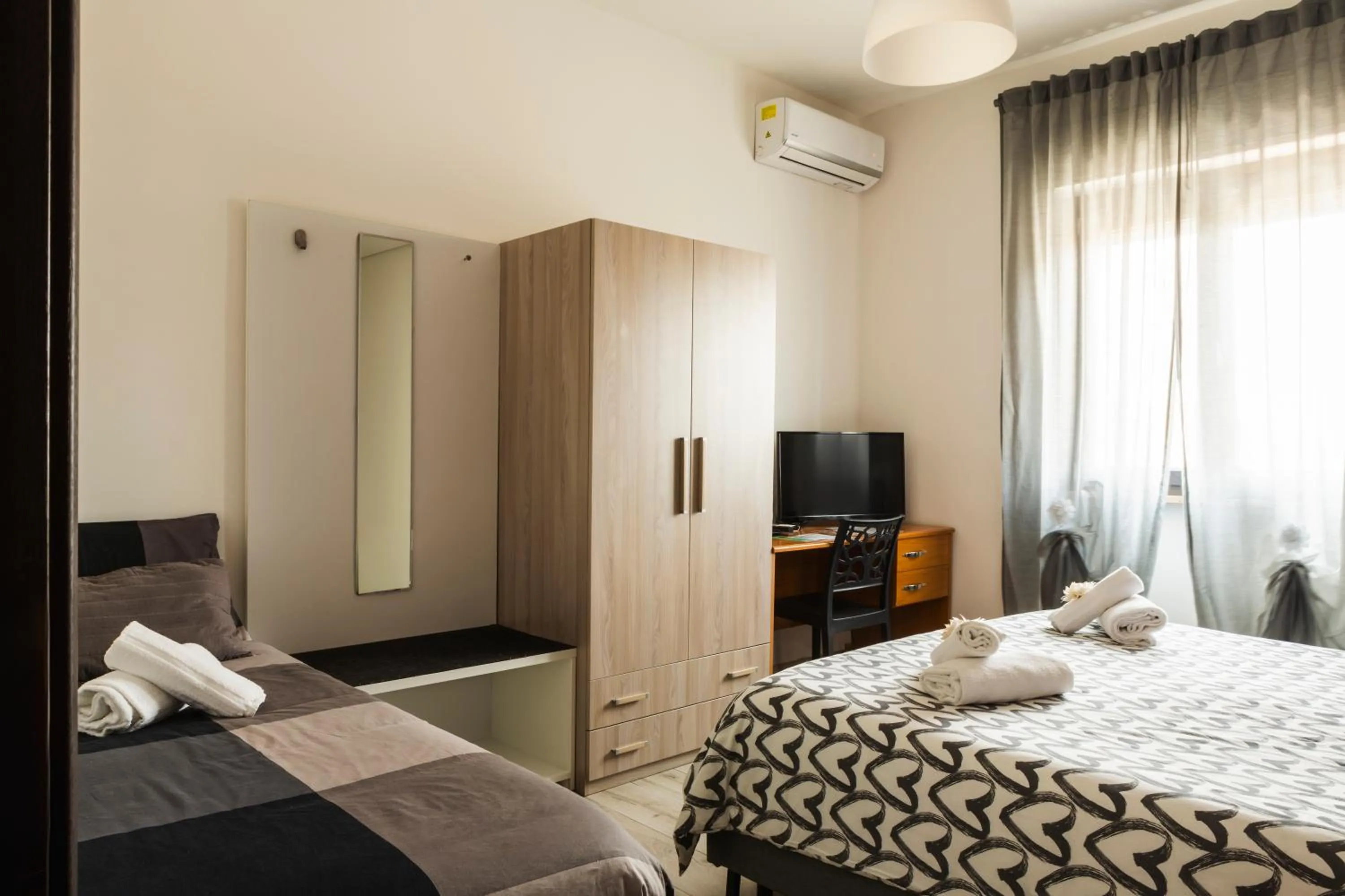 Bedroom, Bed in Benvenuti in puglia