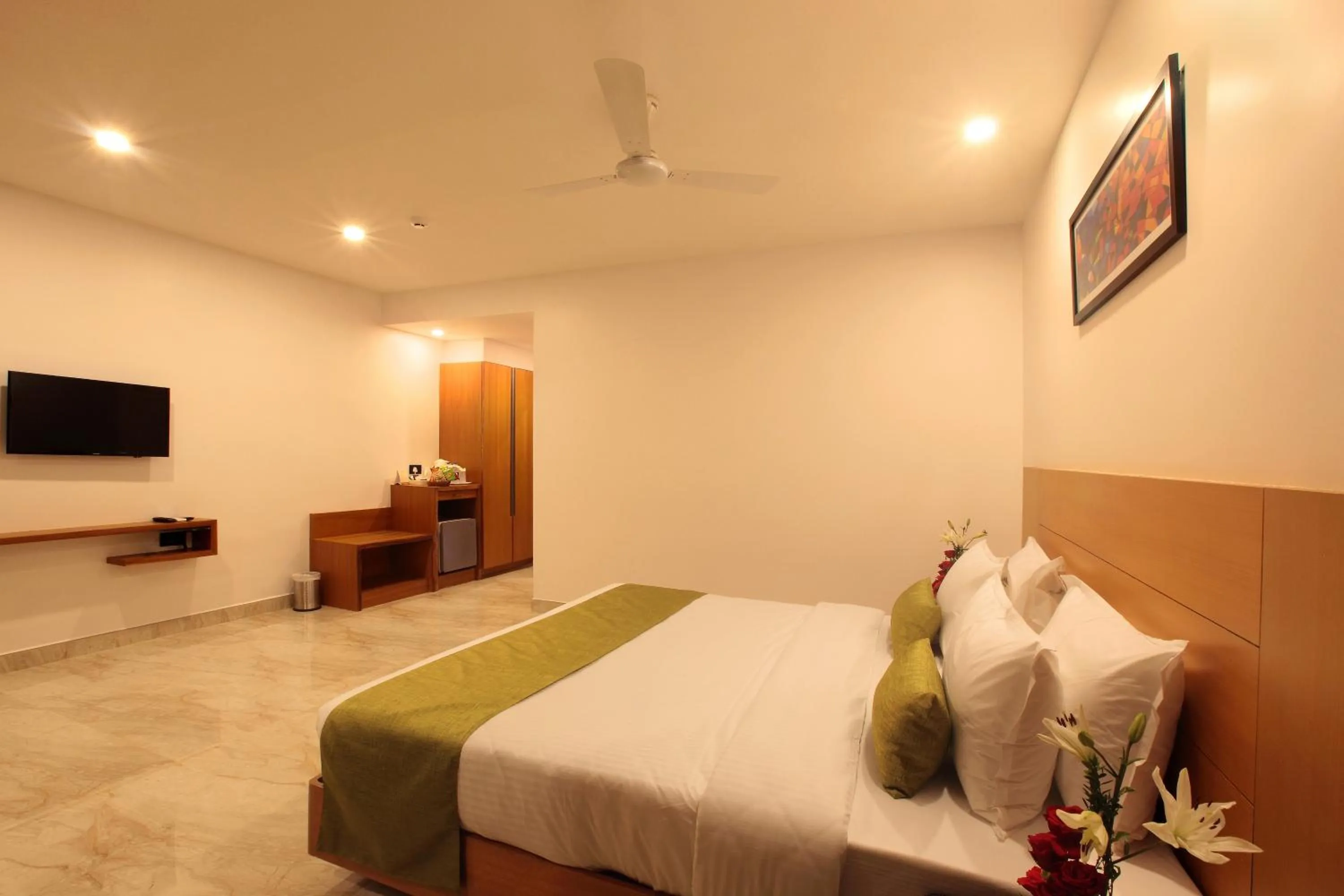 Photo of the whole room, Bed in Hotel Park Residency Thrissur