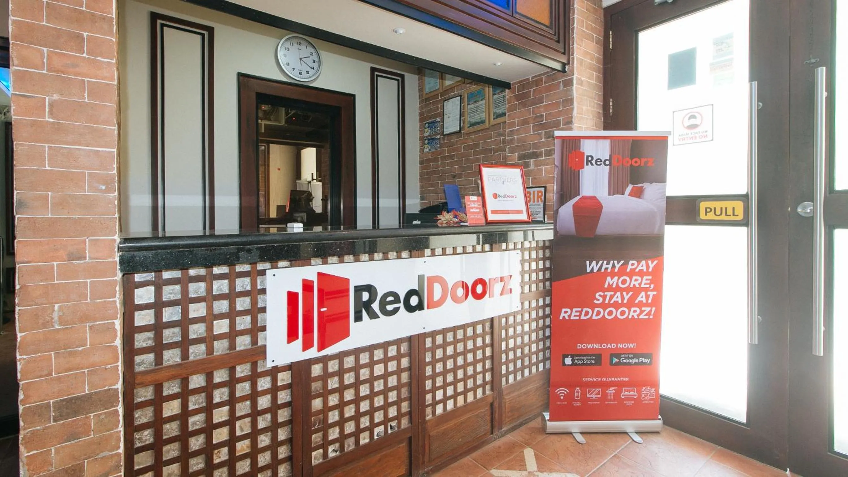 Lobby or reception in RedDoorz at Isabelita Hotel Tuguegarao City