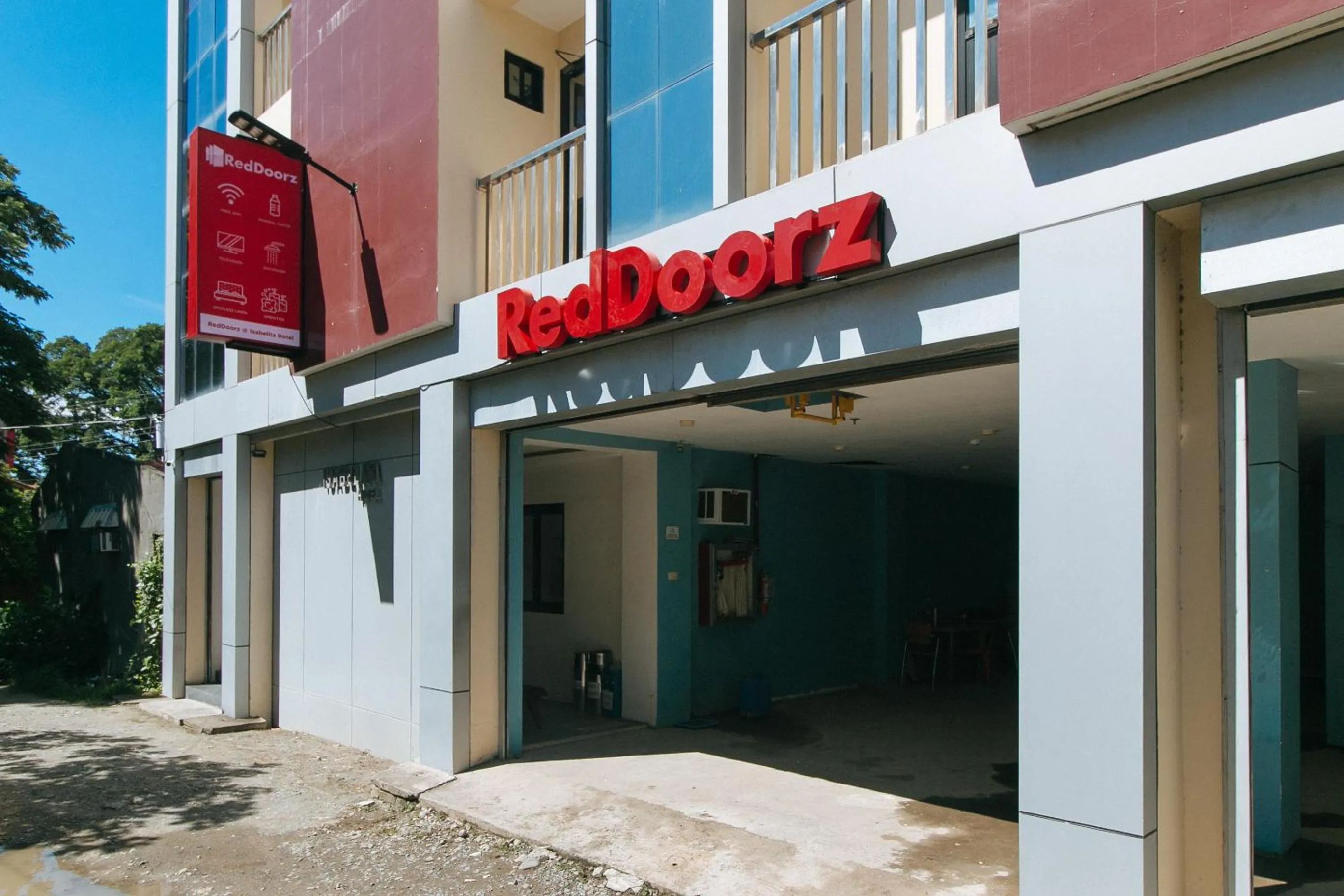 Property building in RedDoorz at Isabelita Hotel Tuguegarao City