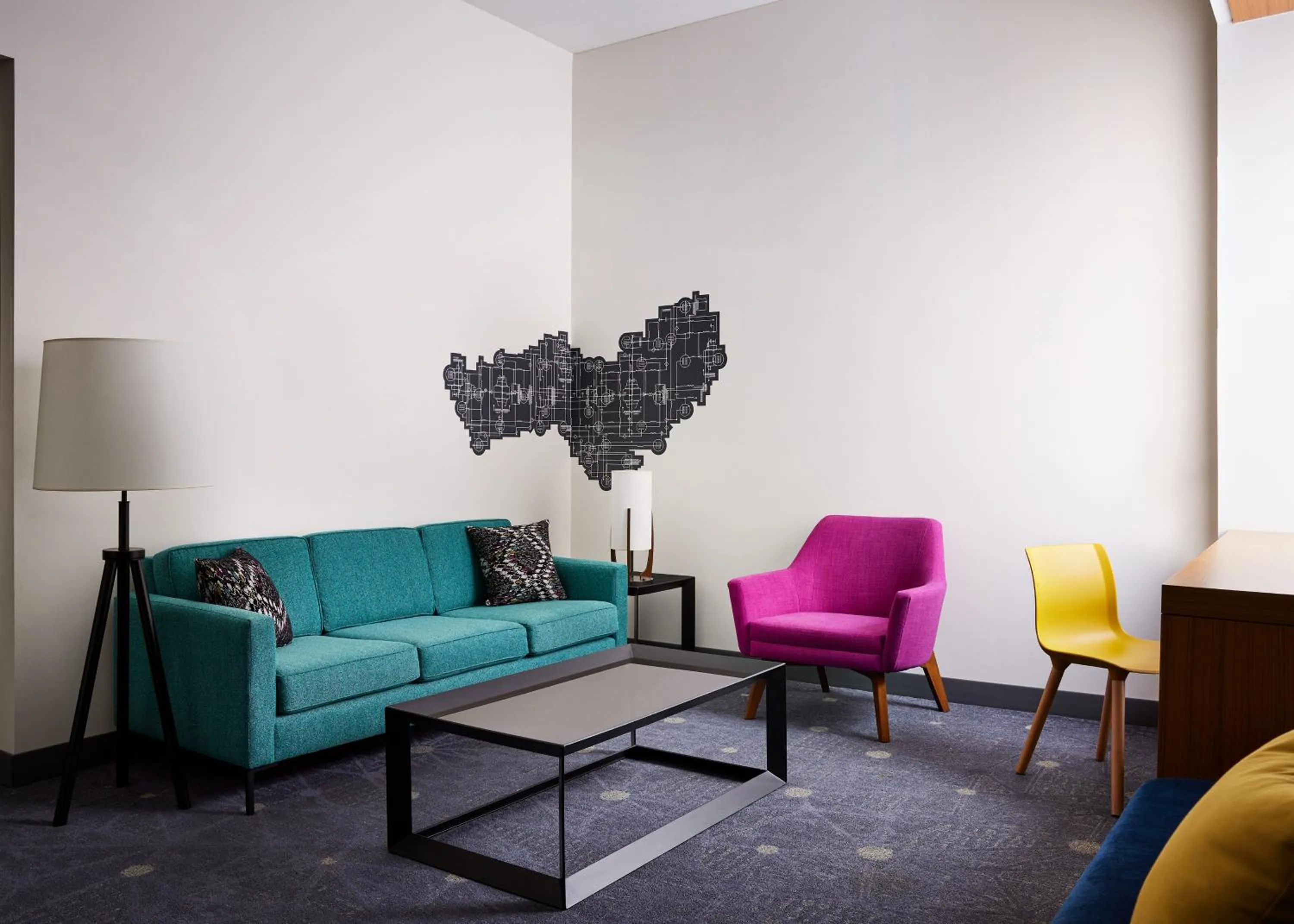 Living room in Aloft Leawood-Overland Park