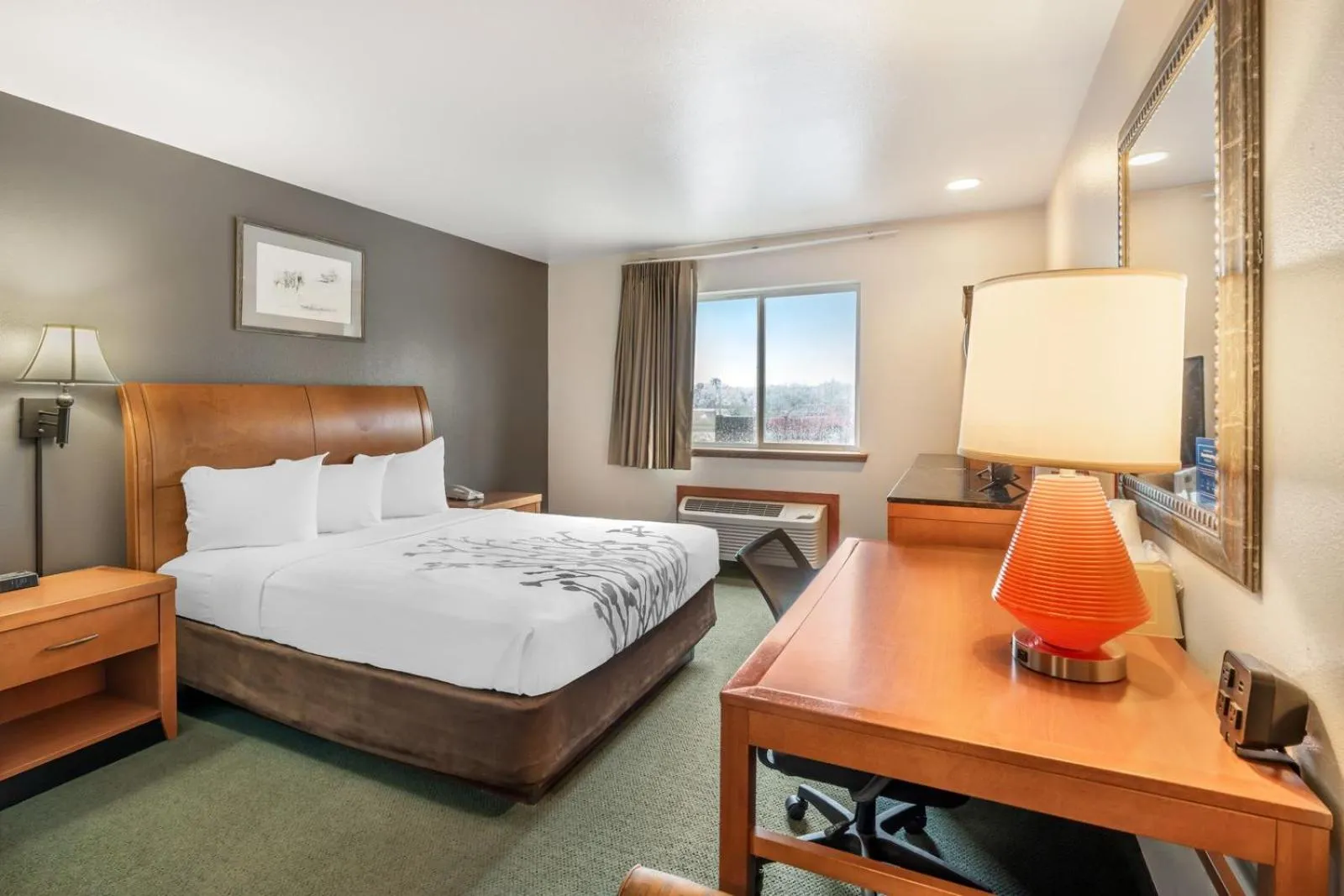 Colstrip Inn & Suites