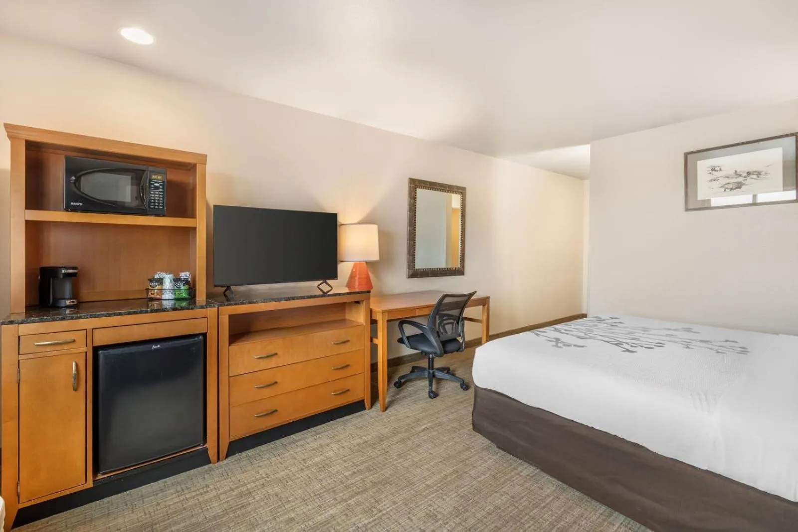 Colstrip Inn & Suites