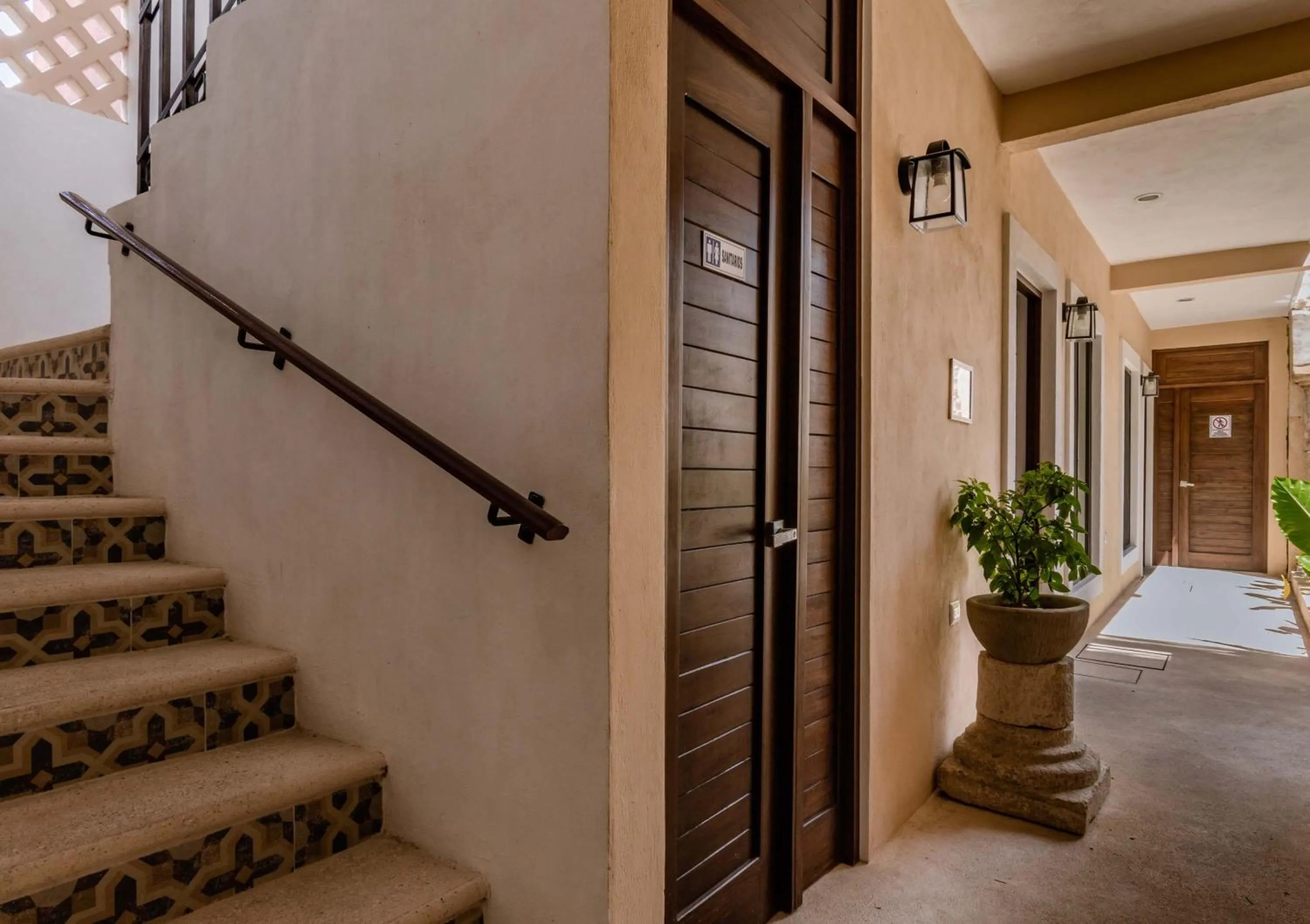 Facade/entrance in Hotel Colonial Zaci by GuruHotel