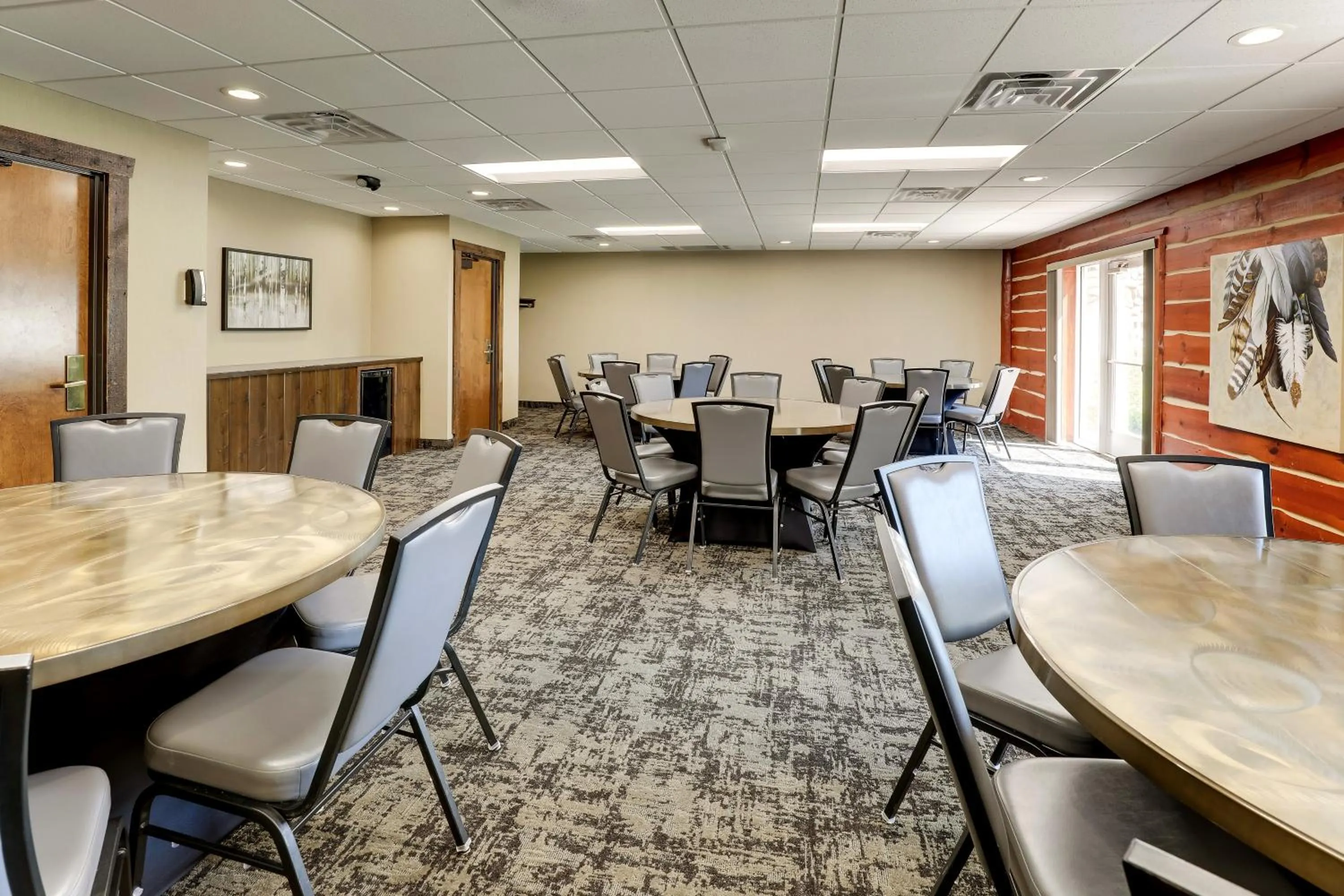 Meeting/conference room in Stoney Creek Hotel La Crosse - Onalaska
