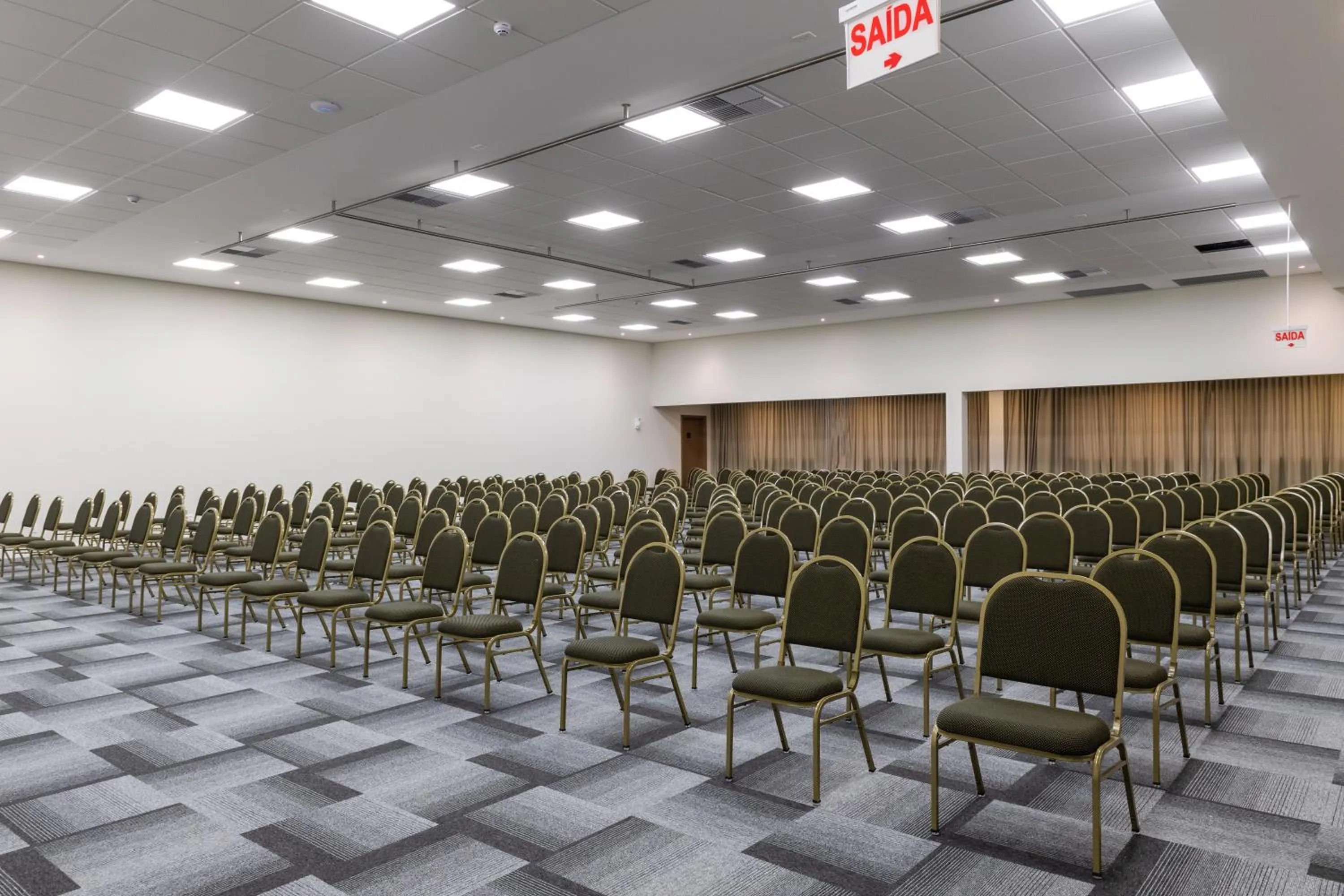 Business facilities in Intercity Portofino Florianópolis