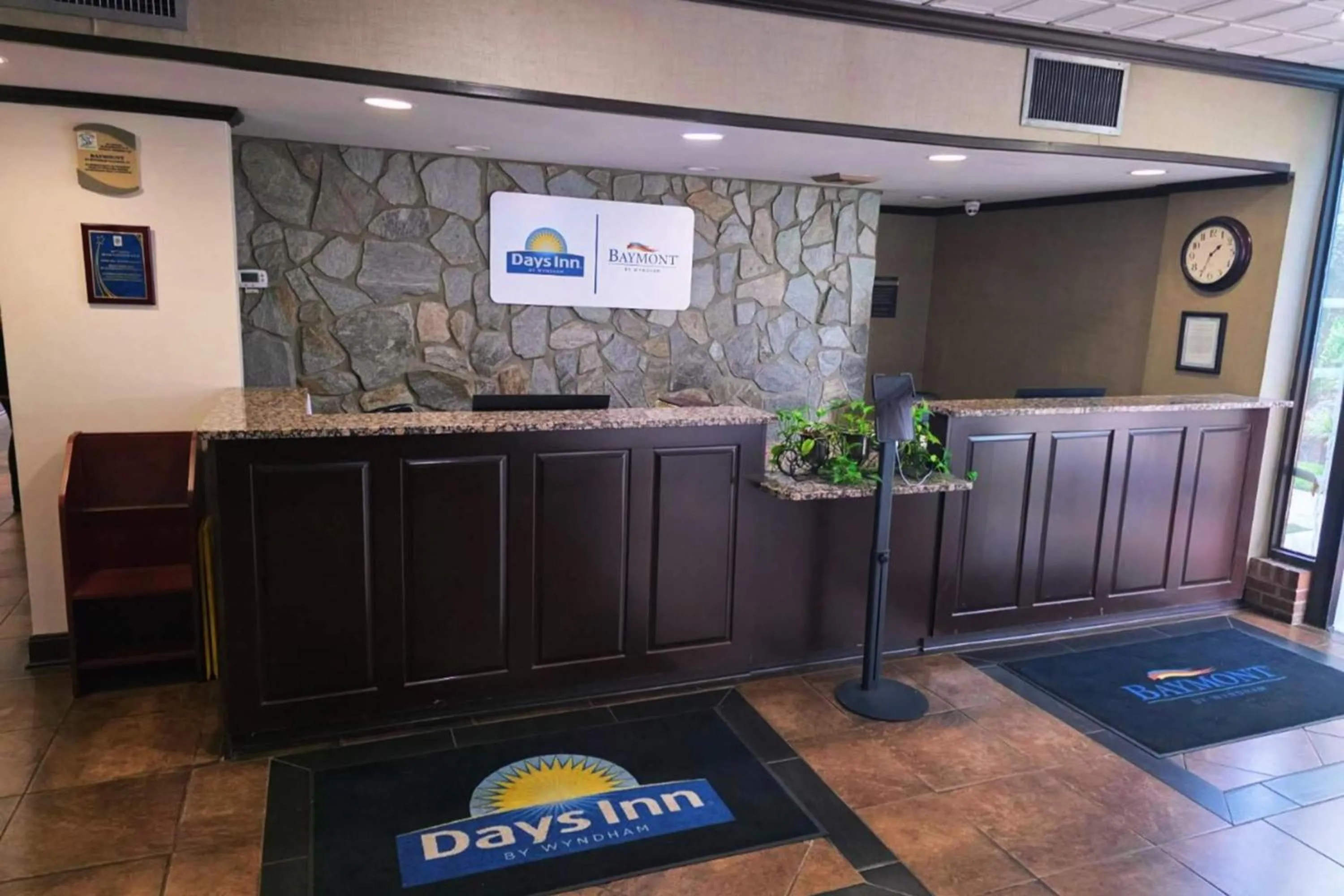 Lobby or reception in Baymont by Wyndham Culpeper