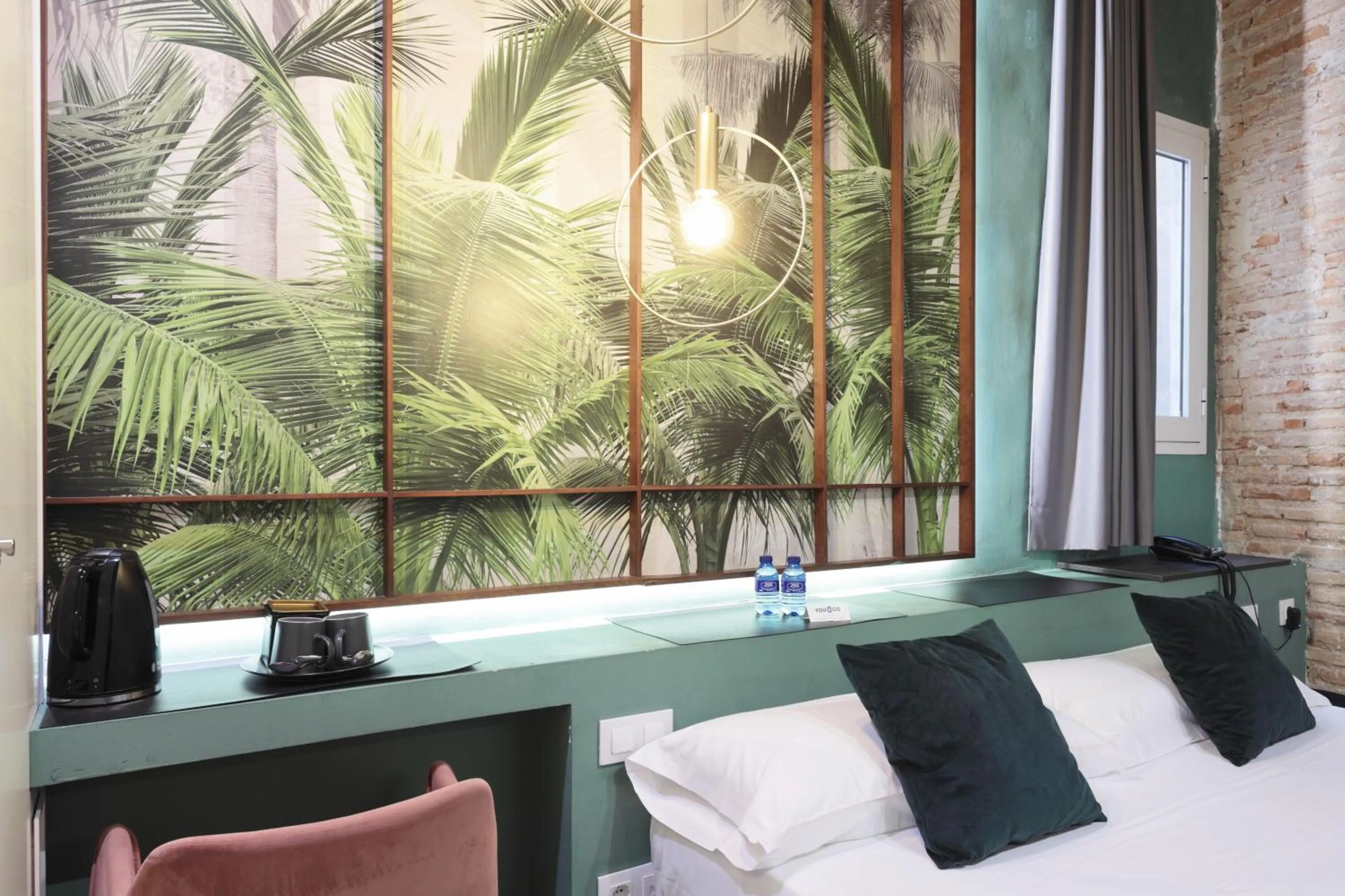 Bed in YOU & CO. Quart Boutique