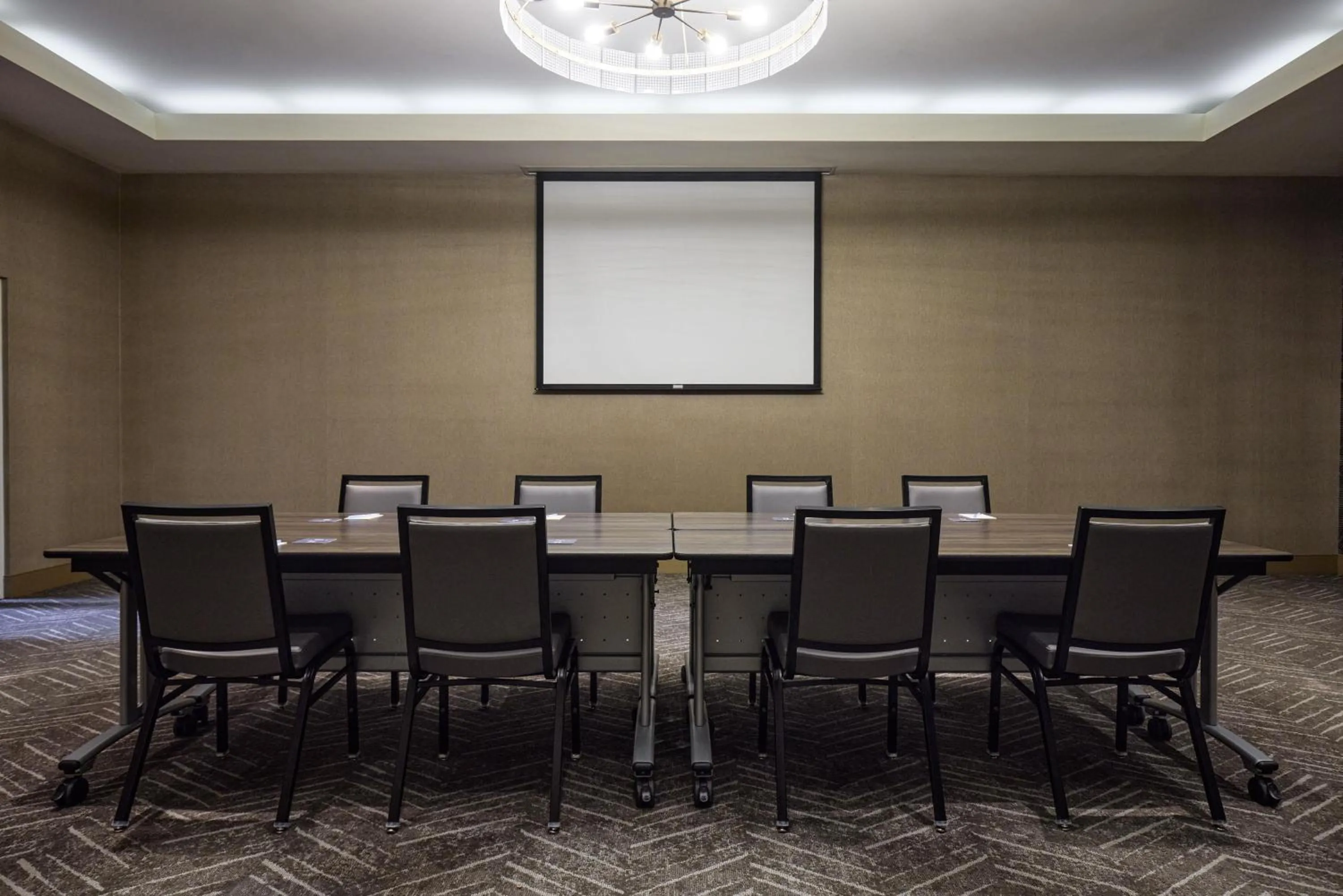 Meeting/conference room in Hyatt House Seattle Bellevue