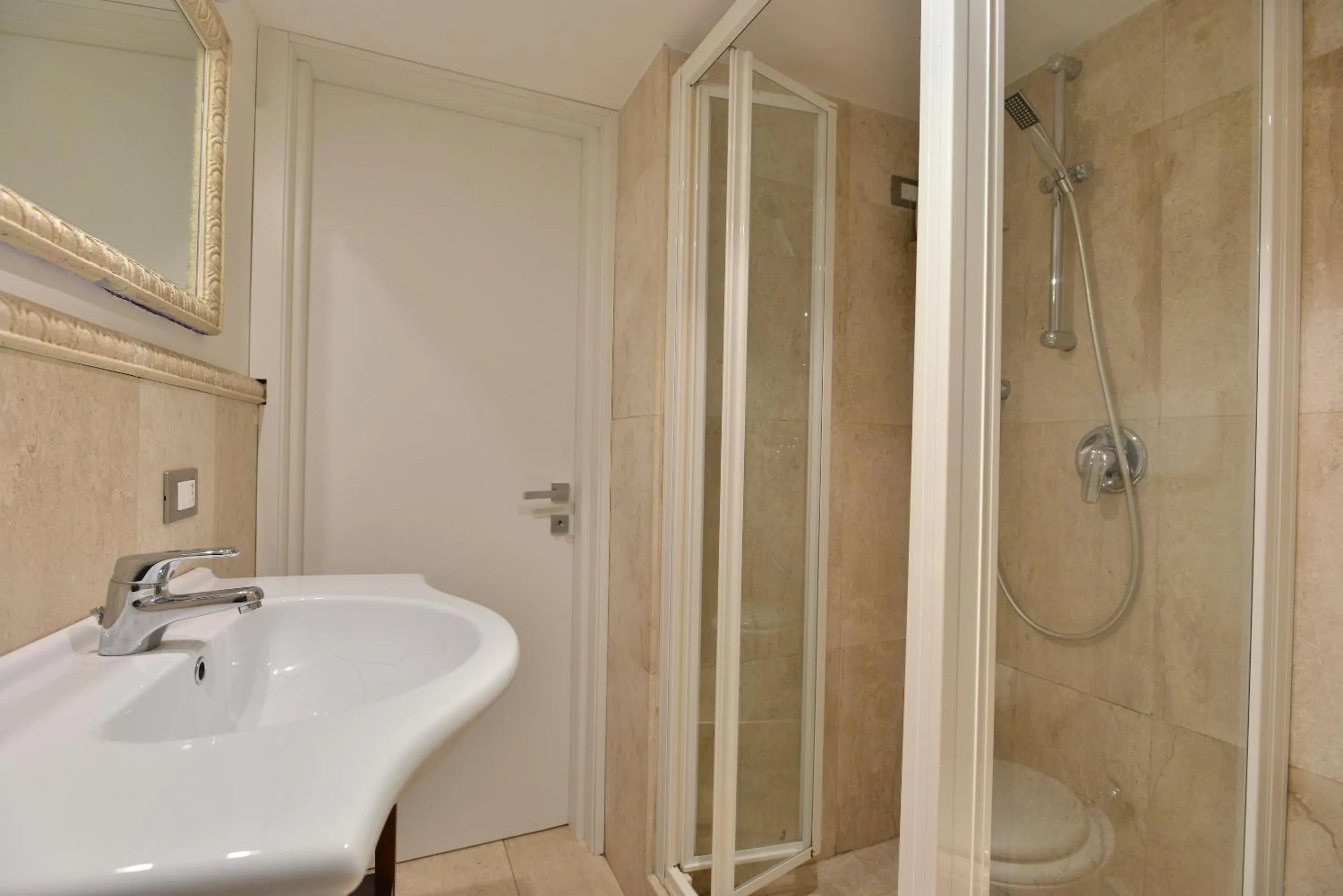 Shower in IzzHome City Center Cozy