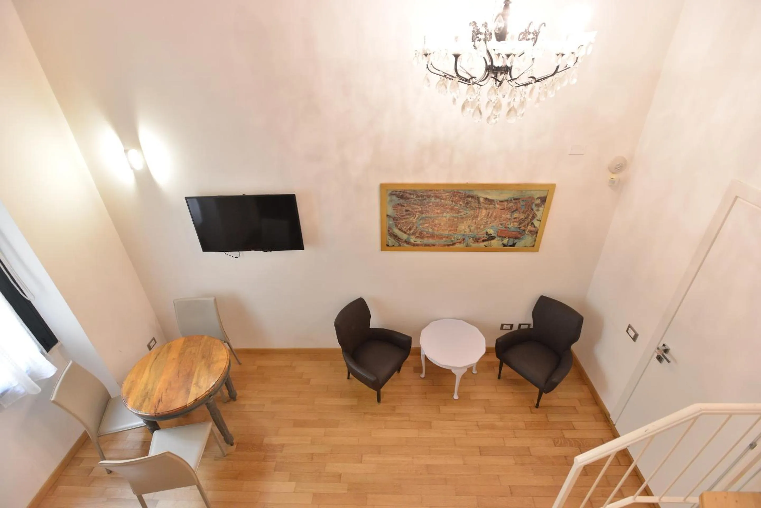 TV and multimedia in IzzHome City Center Cozy