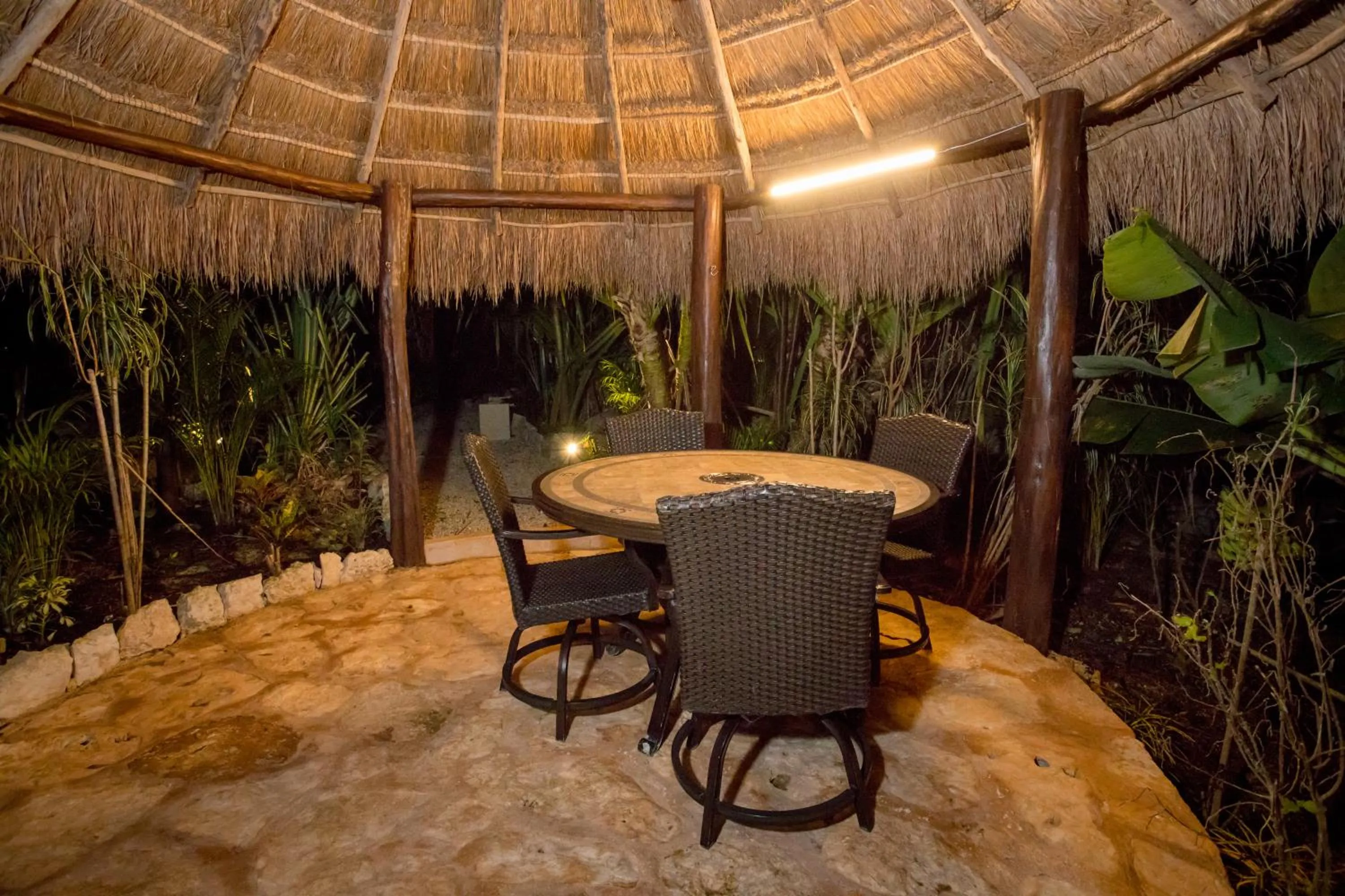 hair dresser in ALDEA JO-YAH