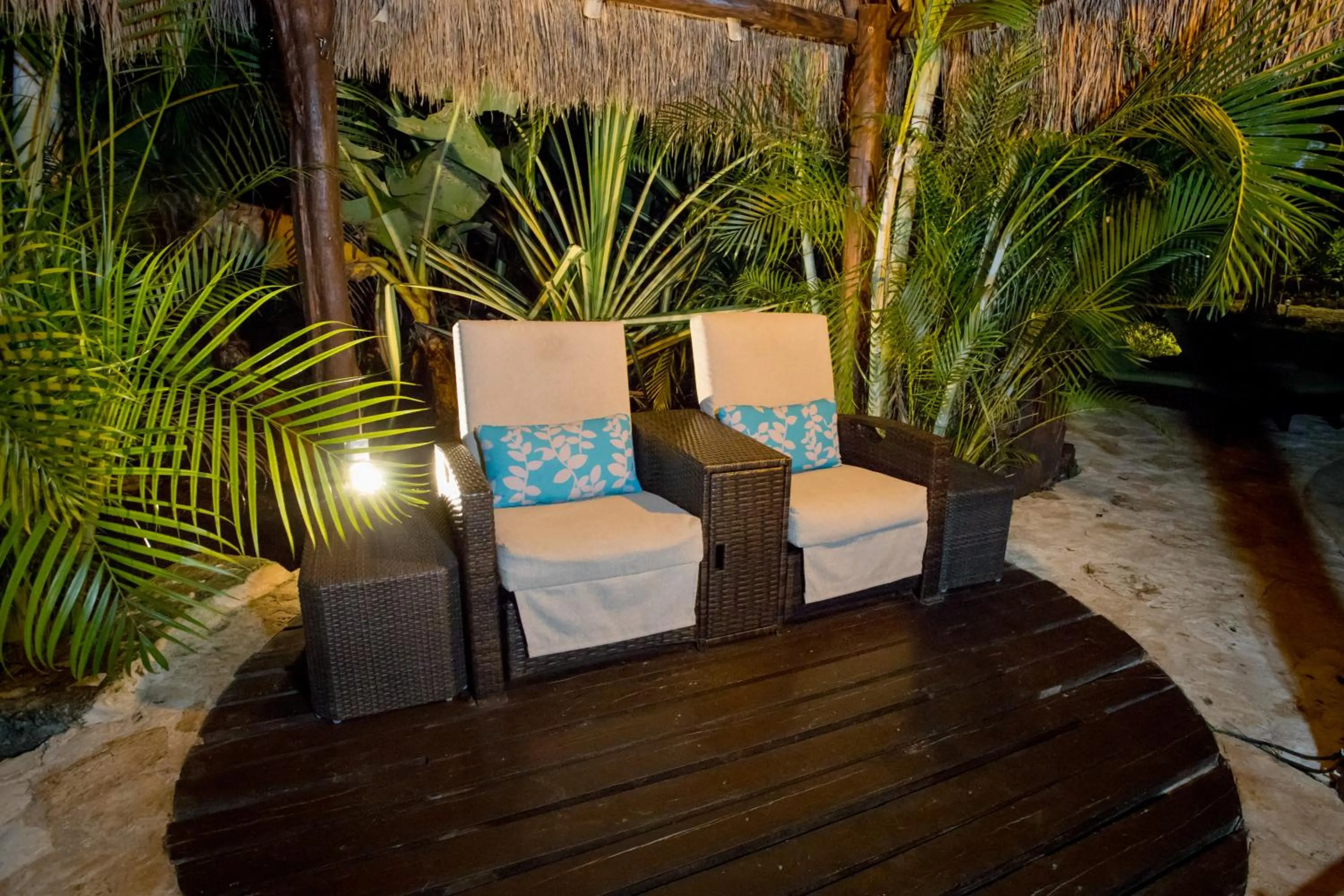 hair dresser in ALDEA JO-YAH