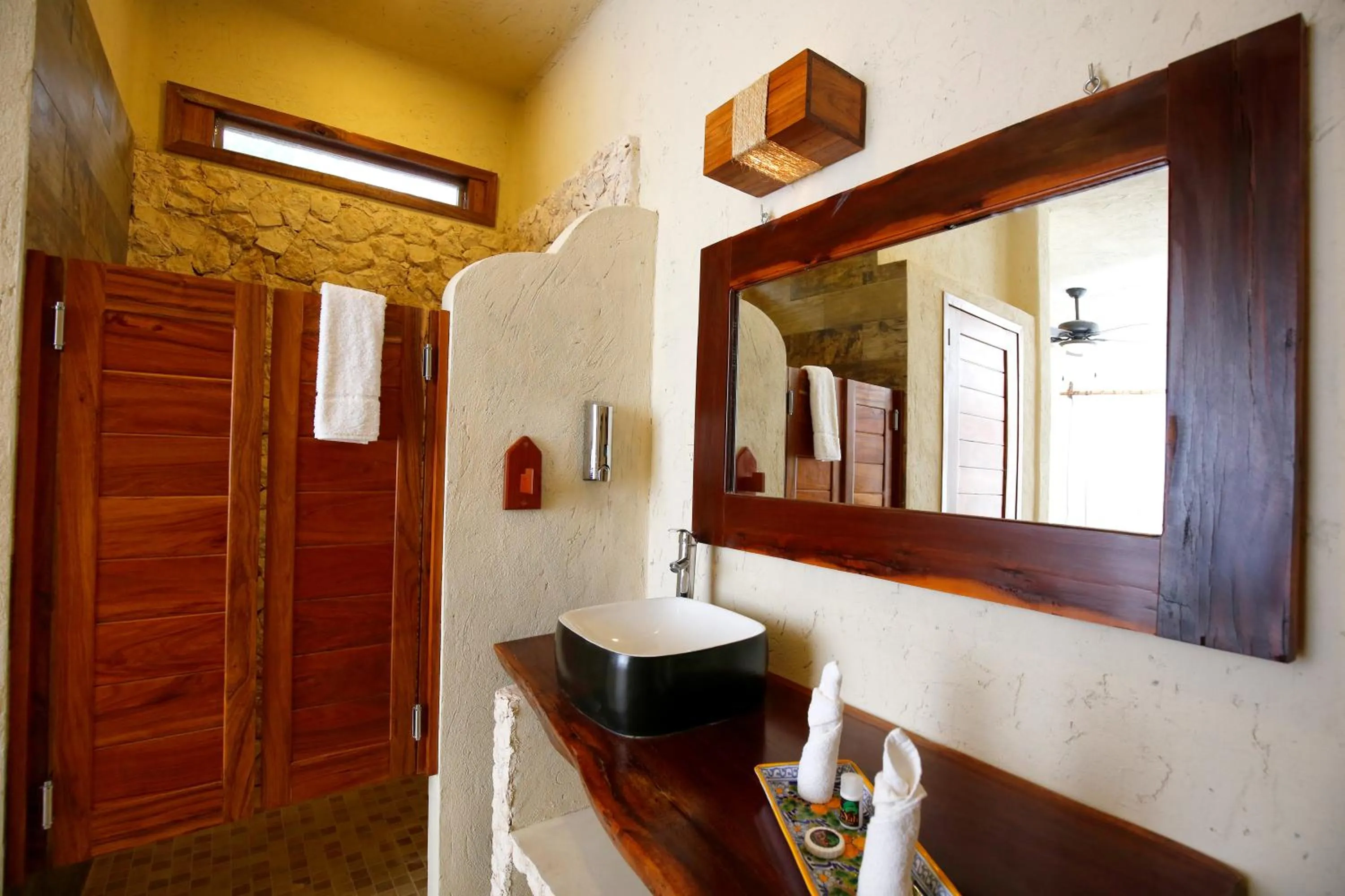 Toilet in ALDEA JO-YAH