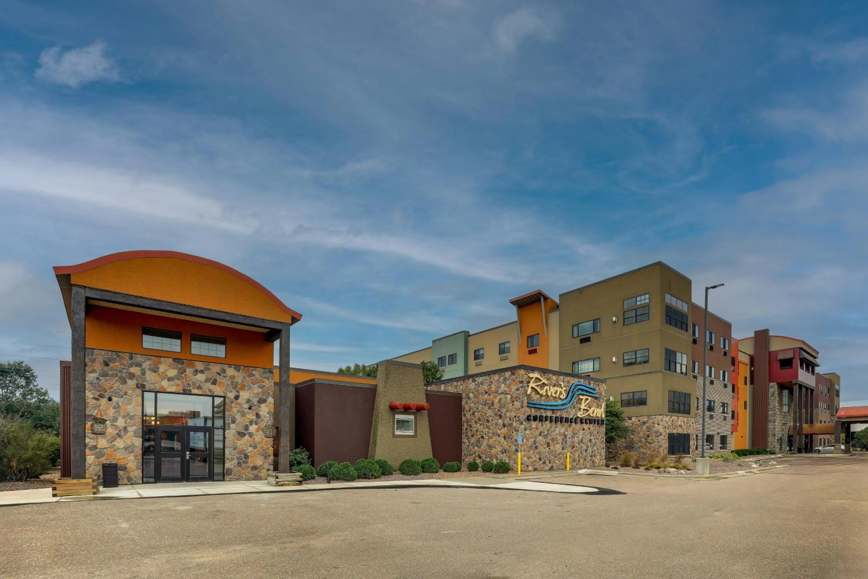 Property building in Stoney Creek Hotel Sioux City