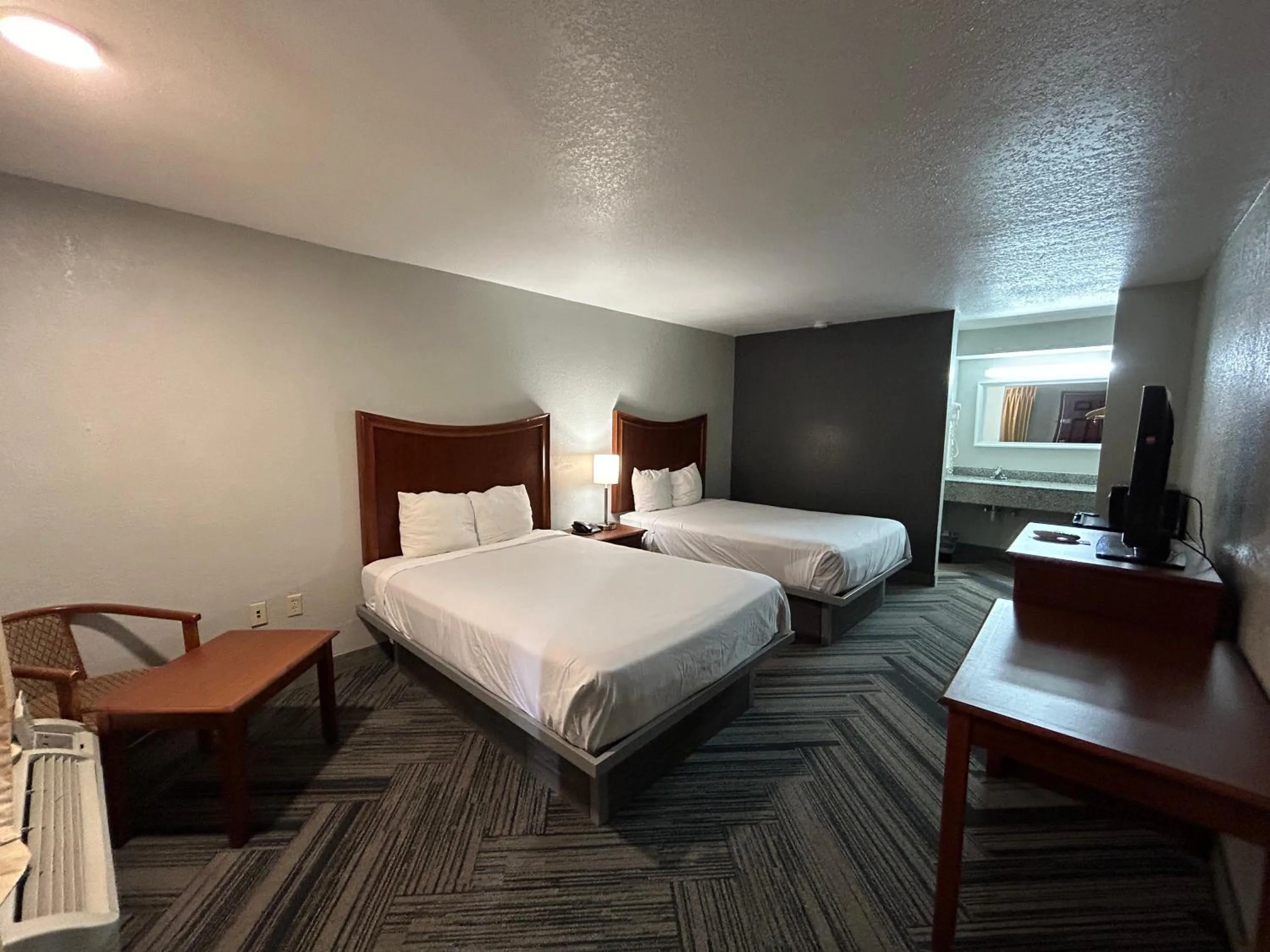 Bedroom, Bed in Motel 6 Ada OK