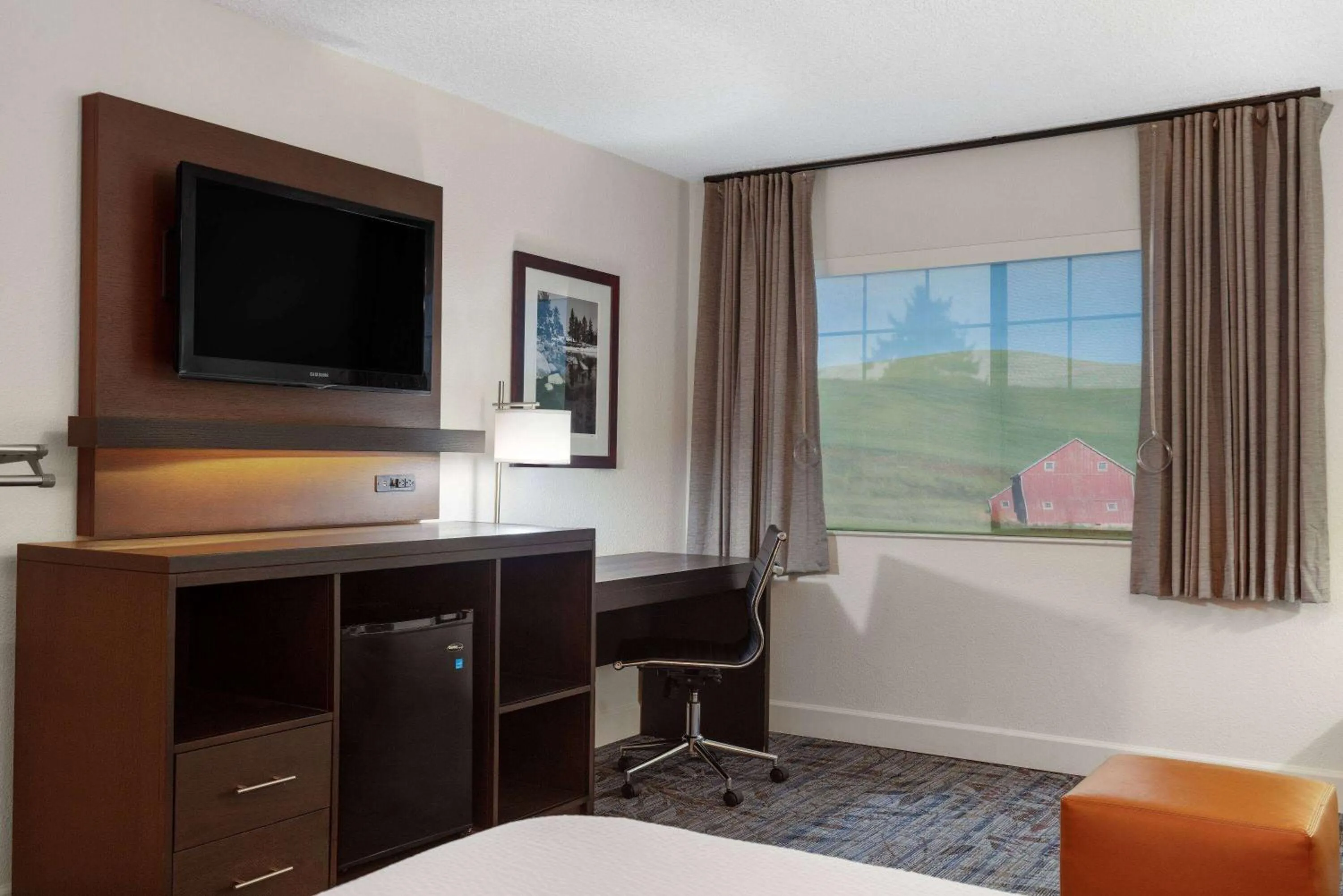 Photo of the whole room, Bed in Ramada by Wyndham Spokane Airport