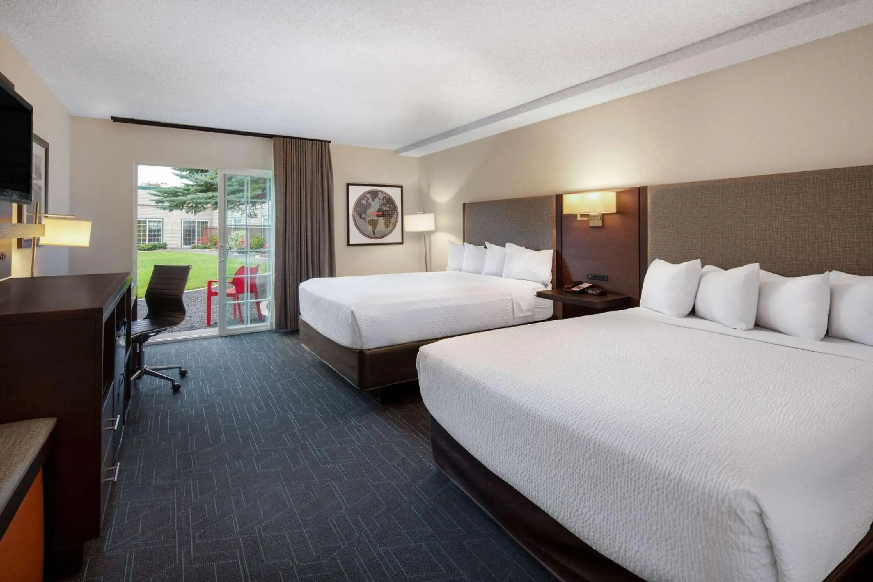 Queen Room with Two Queen Beds and Courtyard View - Non-Smoking in Ramada by Wyndham Spokane Airport Queen Room with Two Queen Beds and Courtyard View - Non-Smoking in Ramada by Wyndham Spokane Airport