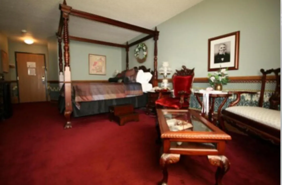 Bed in Best Western Dodgeville Inn & Suites