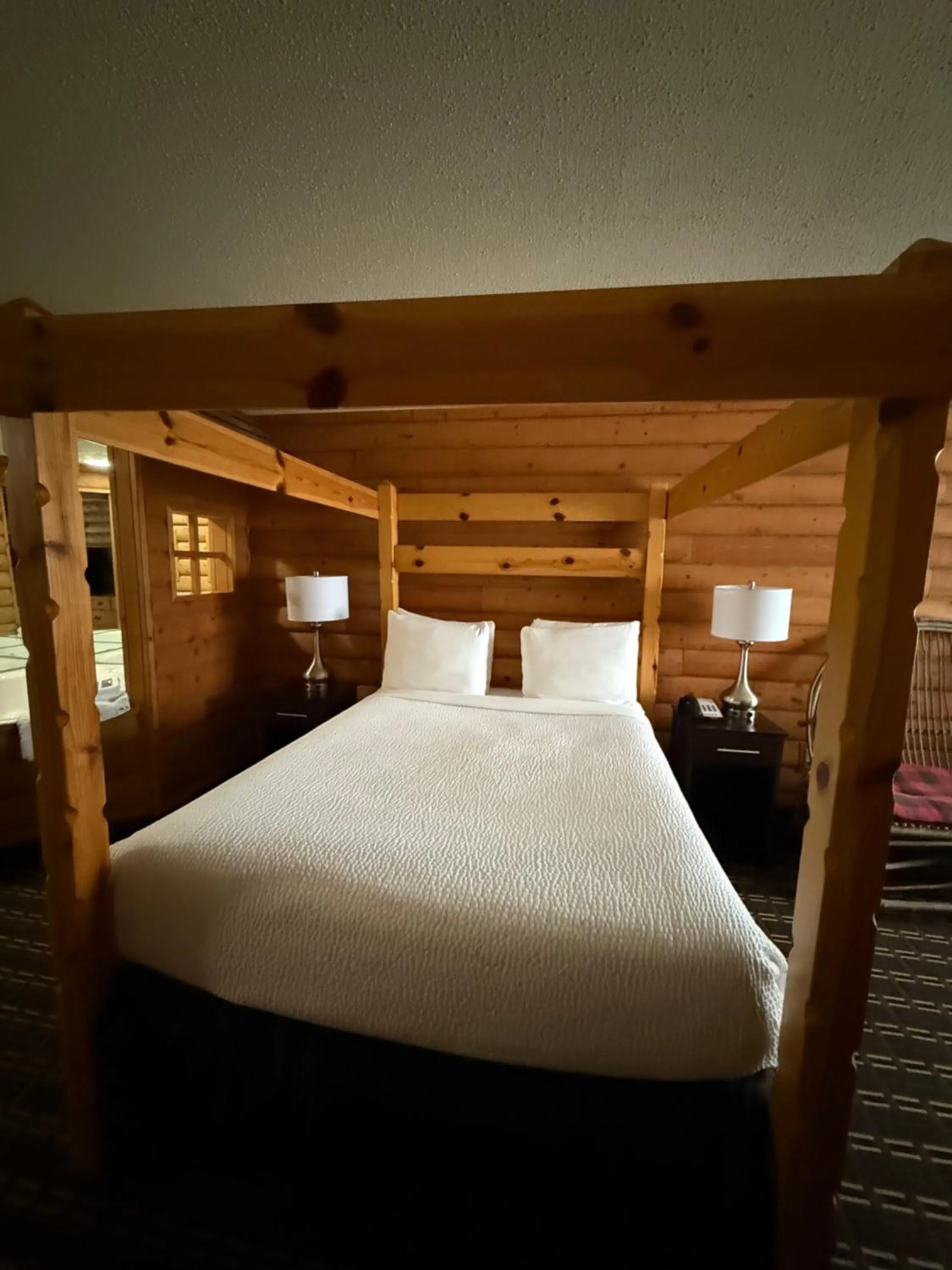 Bed in Best Western Dodgeville Inn & Suites