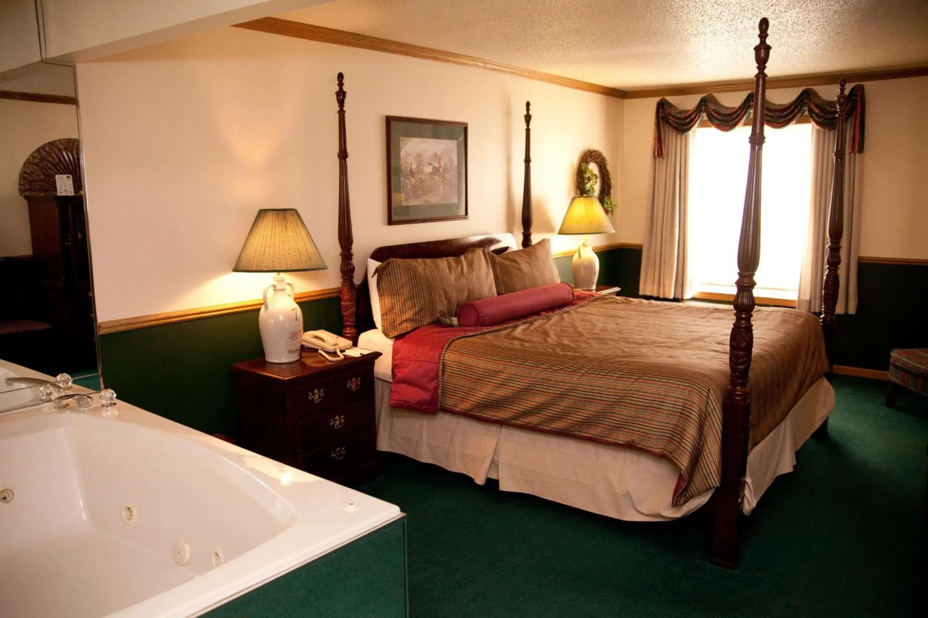 King Room with Whirlpool - Non-Smoking in Best Western Dodgeville Inn & Suites King Room with Whirlpool - Non-Smoking in Best Western Dodgeville Inn & Suites