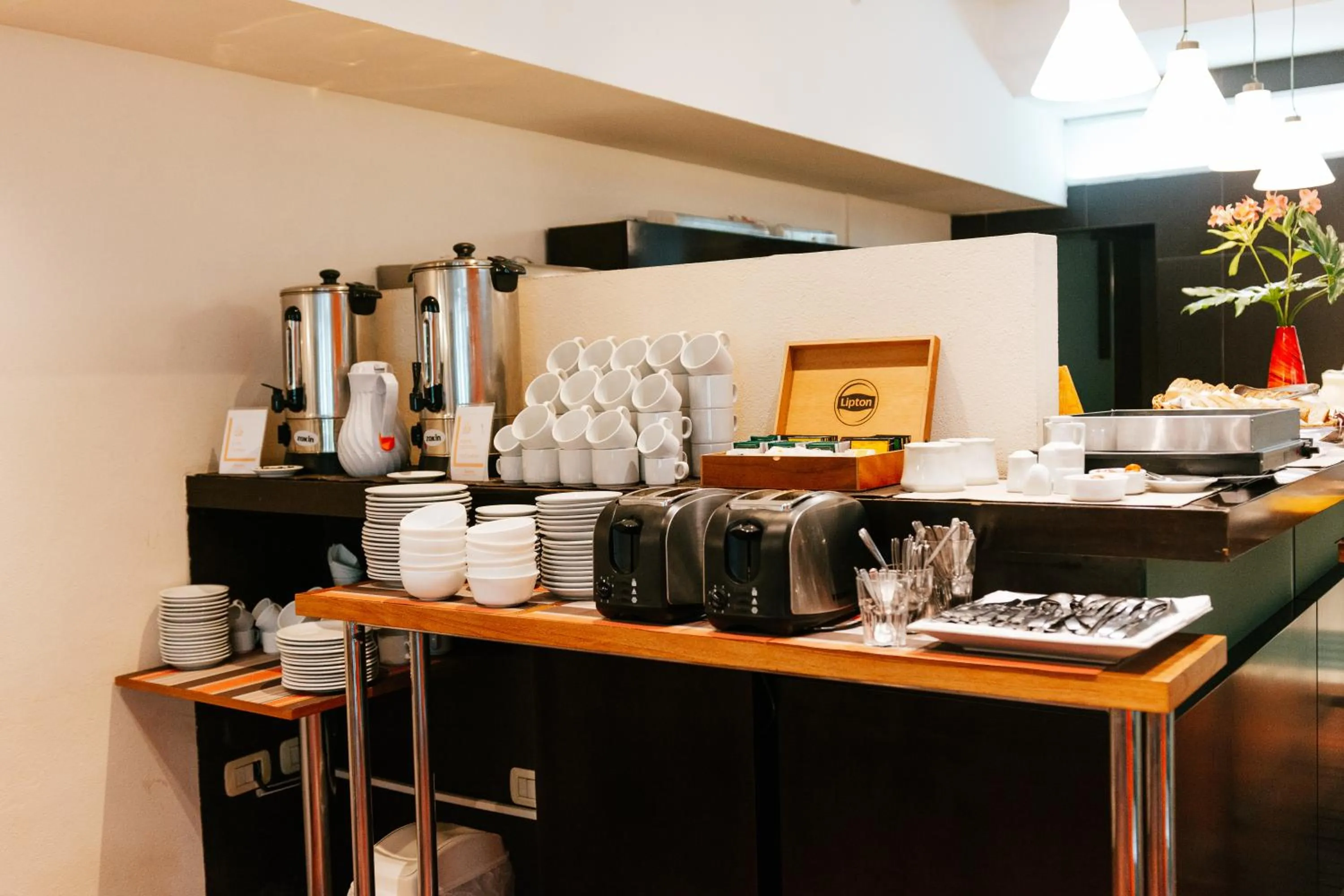 Buffet breakfast in BENS - Recoleta Park