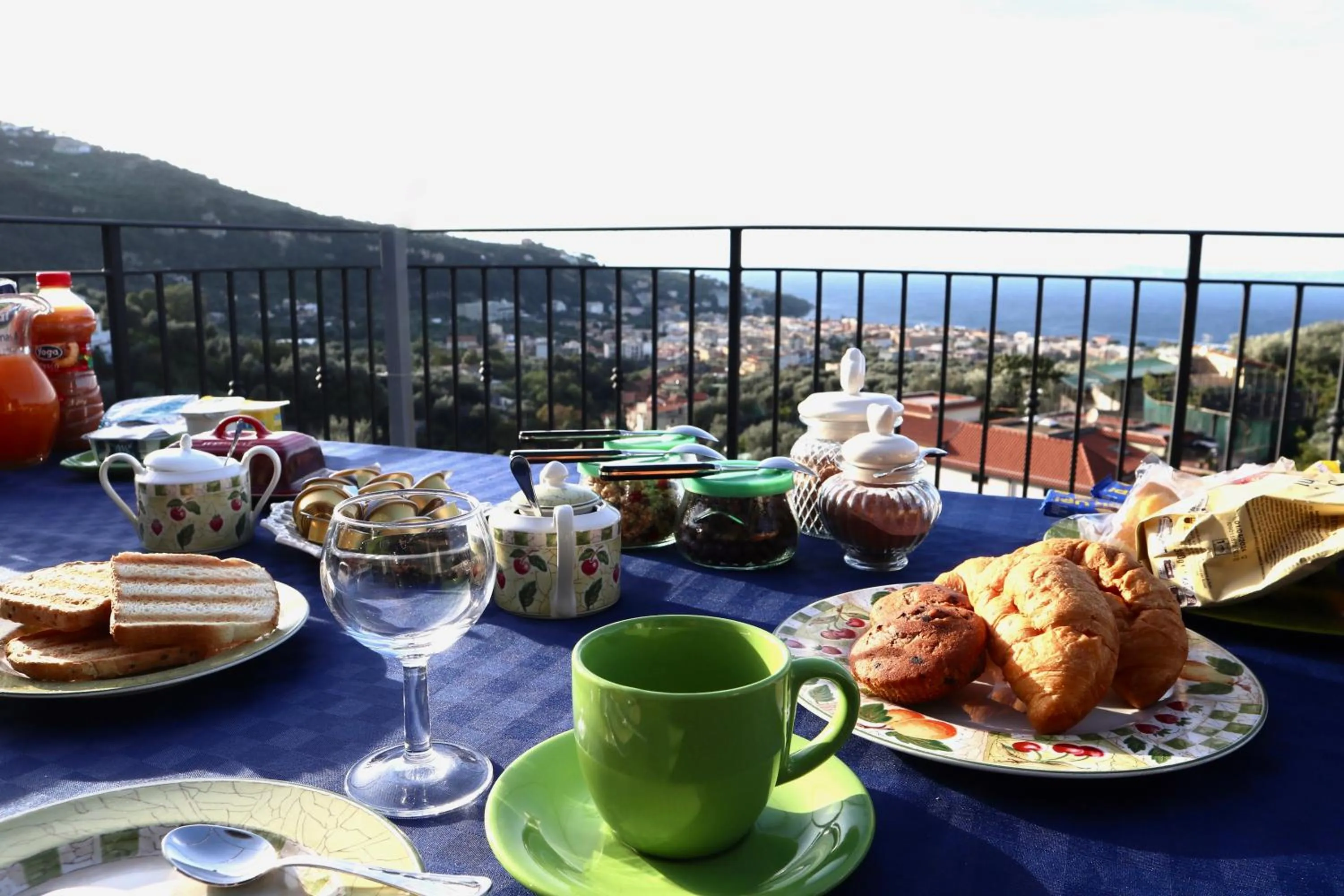 Natural landscape in B&B DA CHIARA SEA SIGHT