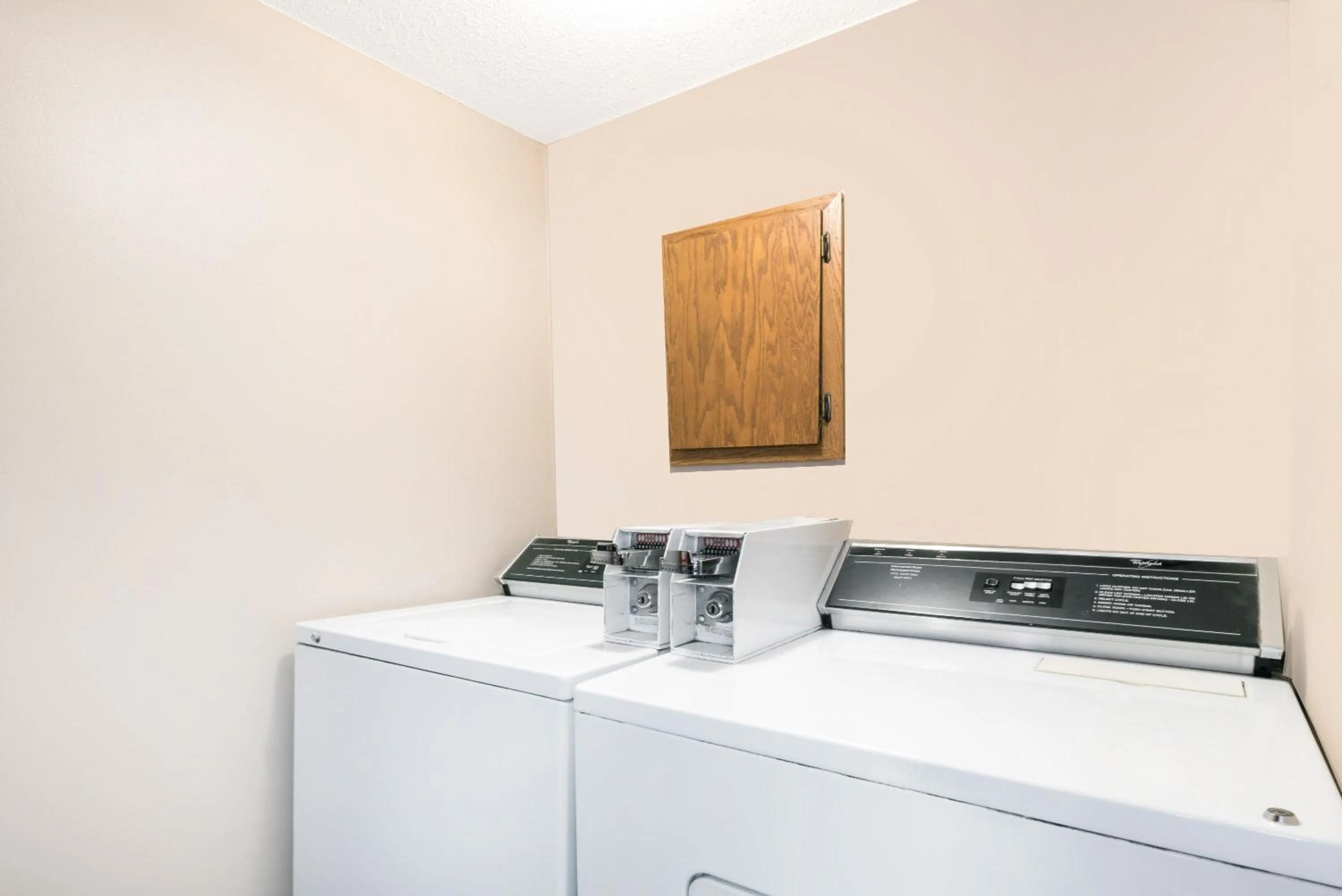 laundry in Super 8 by Wyndham Milbank SD
