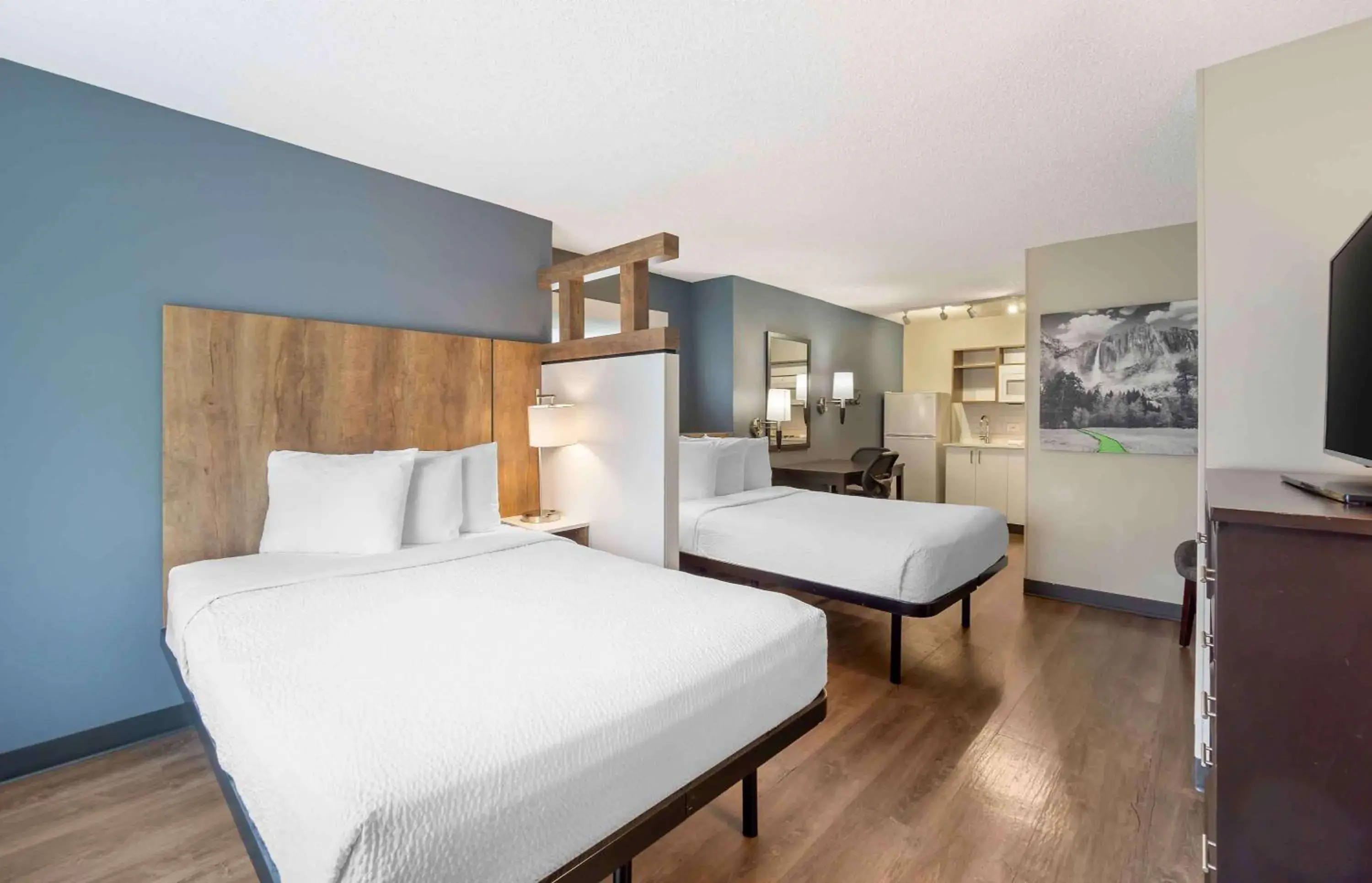 Studio with Two Double Beds - Non-Smoking in Extended Stay America Suites - Seattle - Redmond Studio with Two Double Beds - Non-Smoking in Extended Stay America Suites - Seattle - Redmond