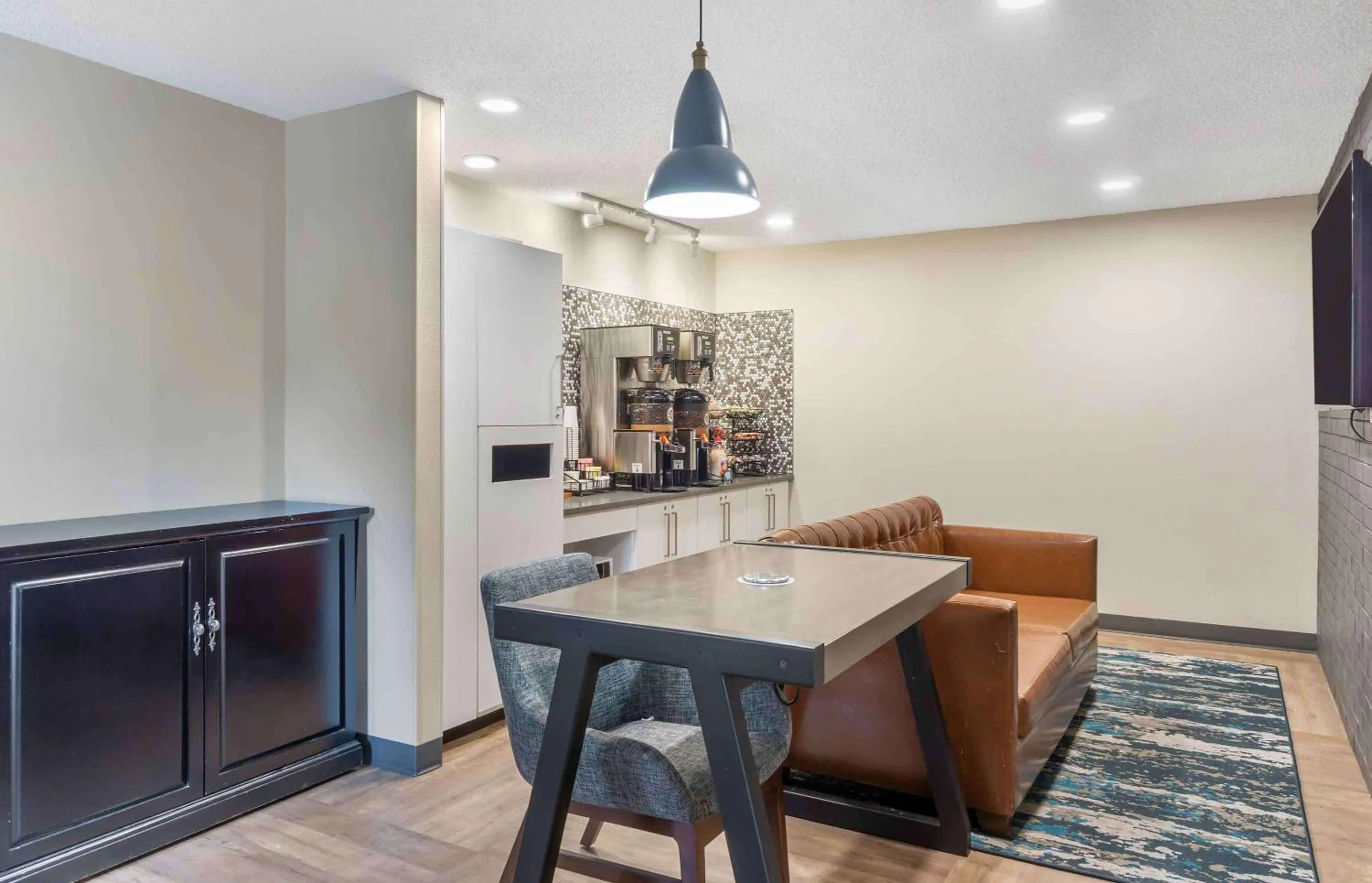 Restaurant/places to eat in Extended Stay America Suites - Seattle - Redmond