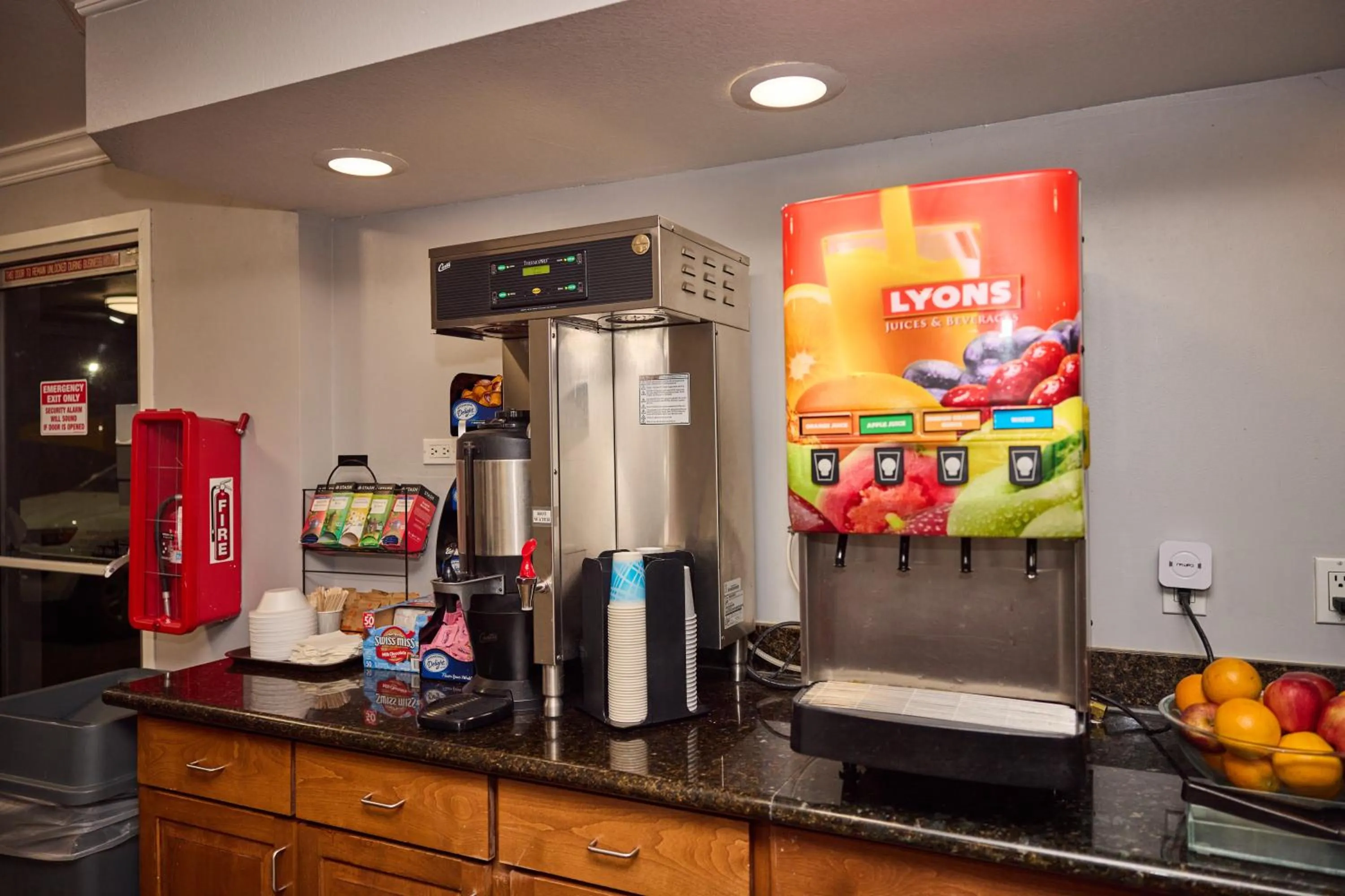 Breakfast in Cimarron Inn Klamath Falls