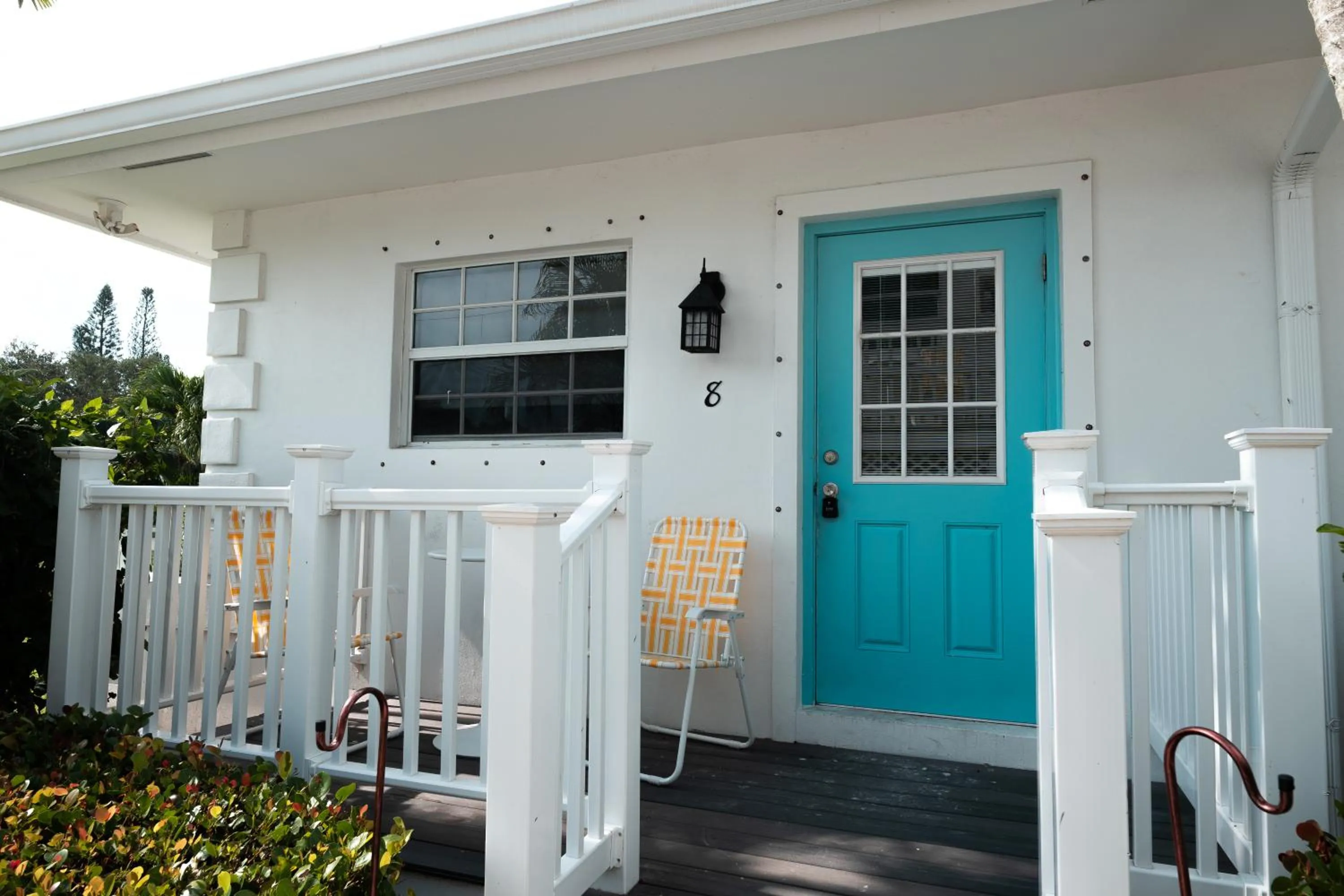 Property building in Seahorse Beach Bungalows