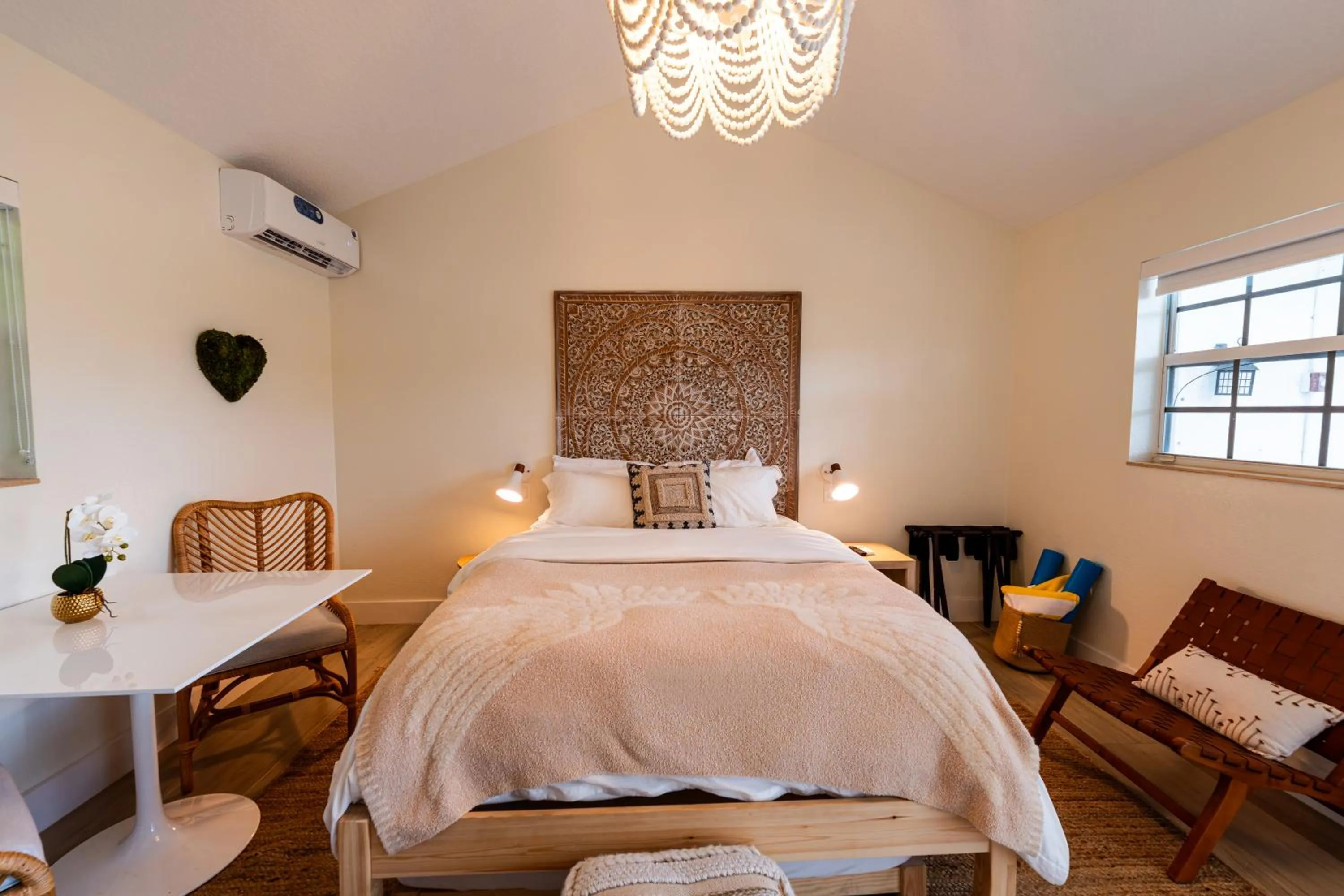 Bedroom, Bed in Seahorse Beach Bungalows