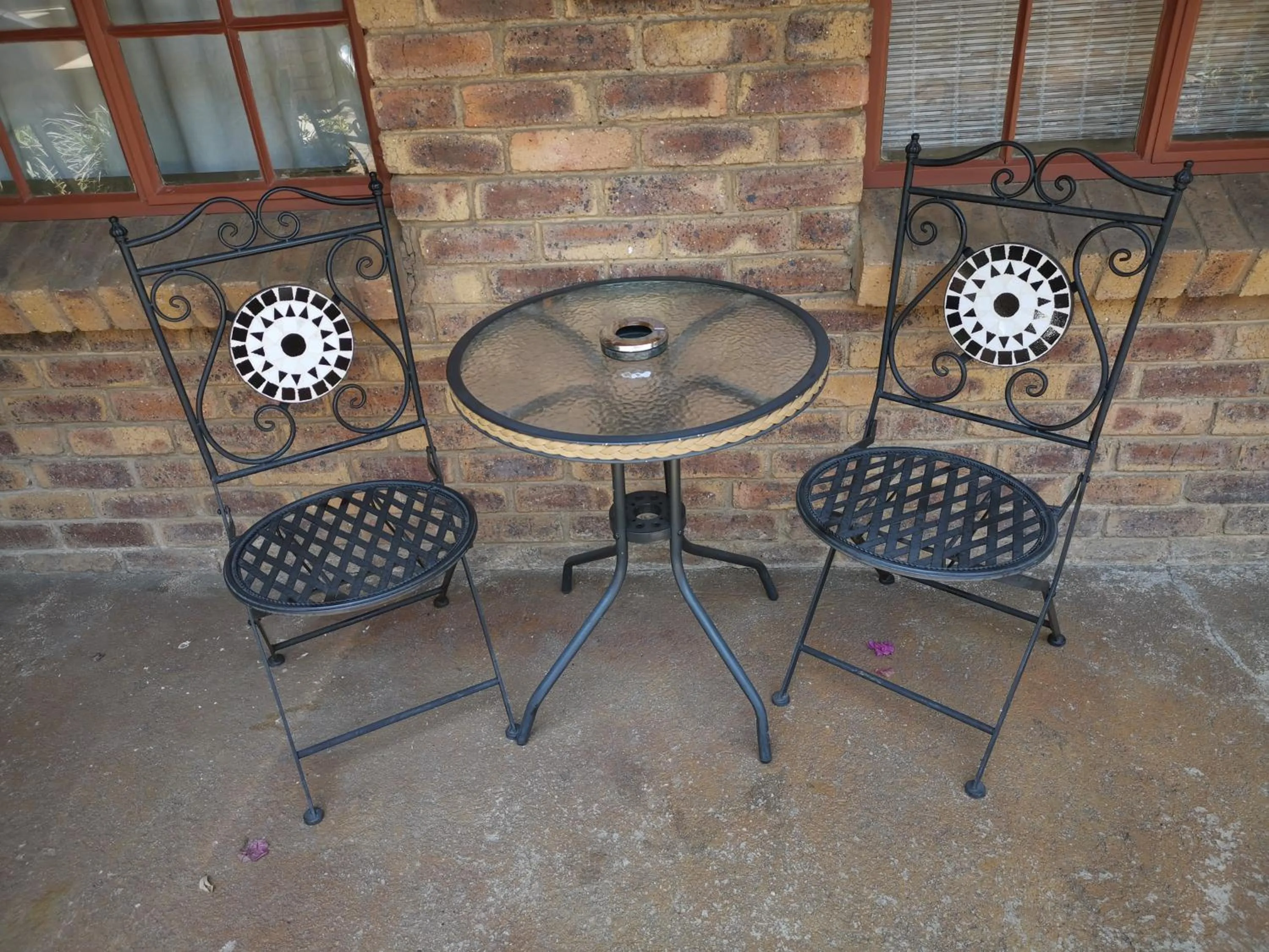 Patio in Bastille de Blignaut B&B