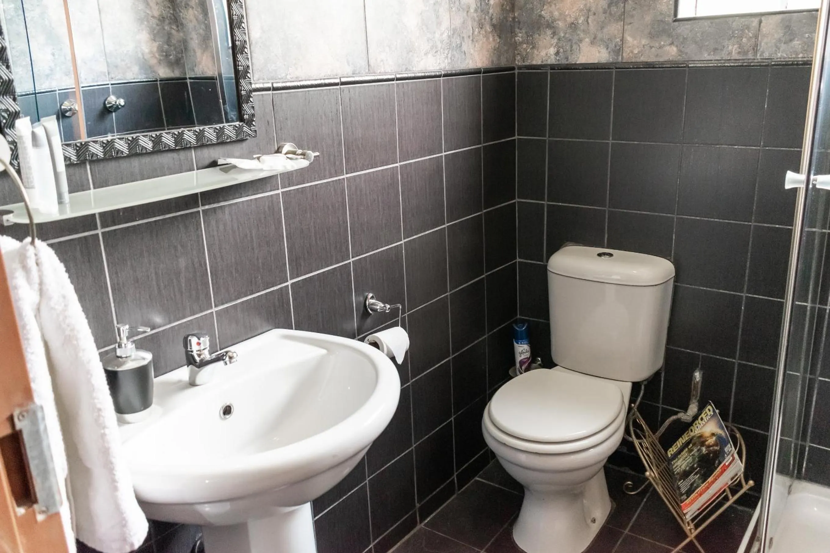 Bathroom in Bastille de Blignaut B&B