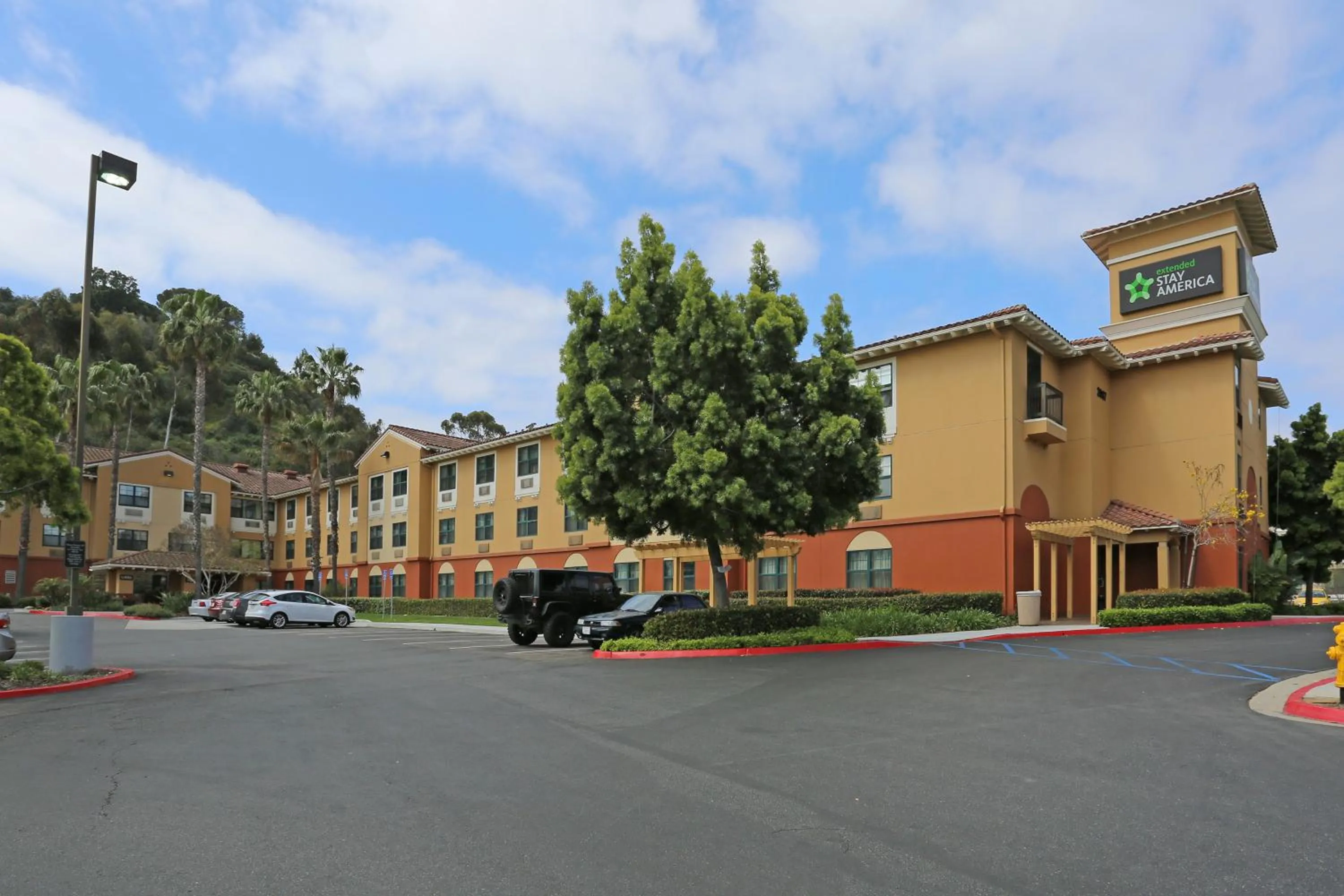 Property building in Extended Stay America Suites - San Diego - Hotel Circle