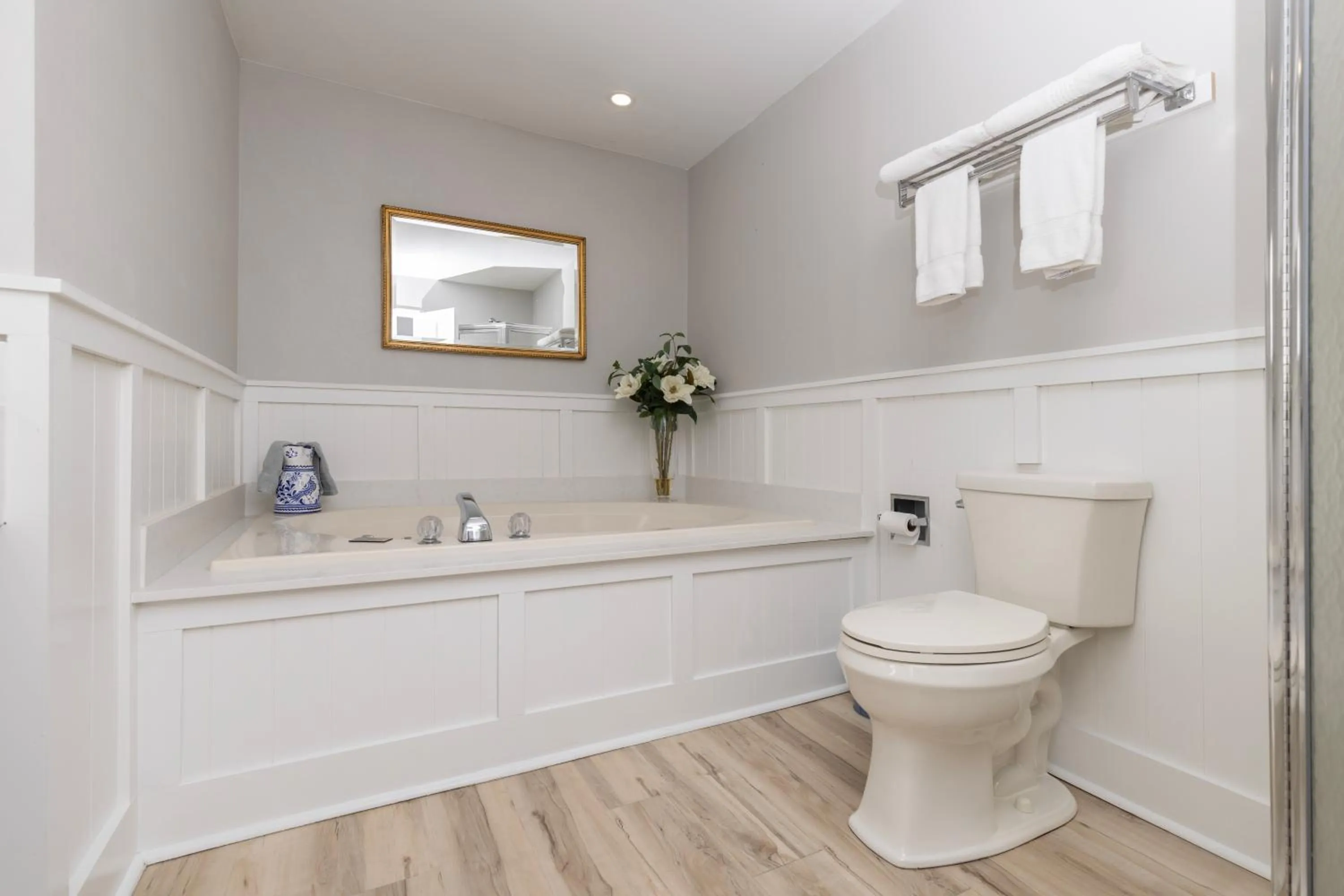 Toilet in Brandywine River Hotel