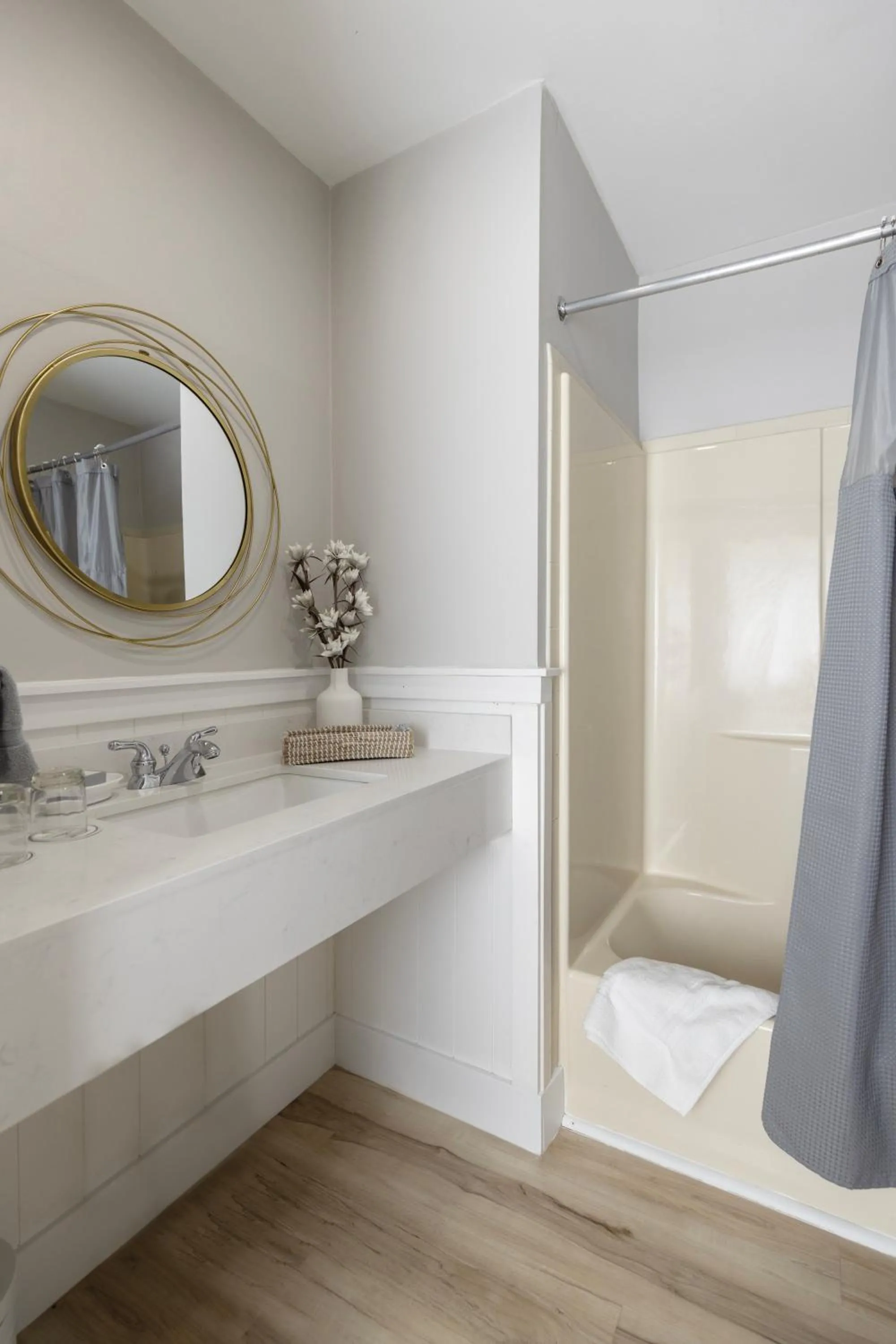 Bathroom in Brandywine River Hotel