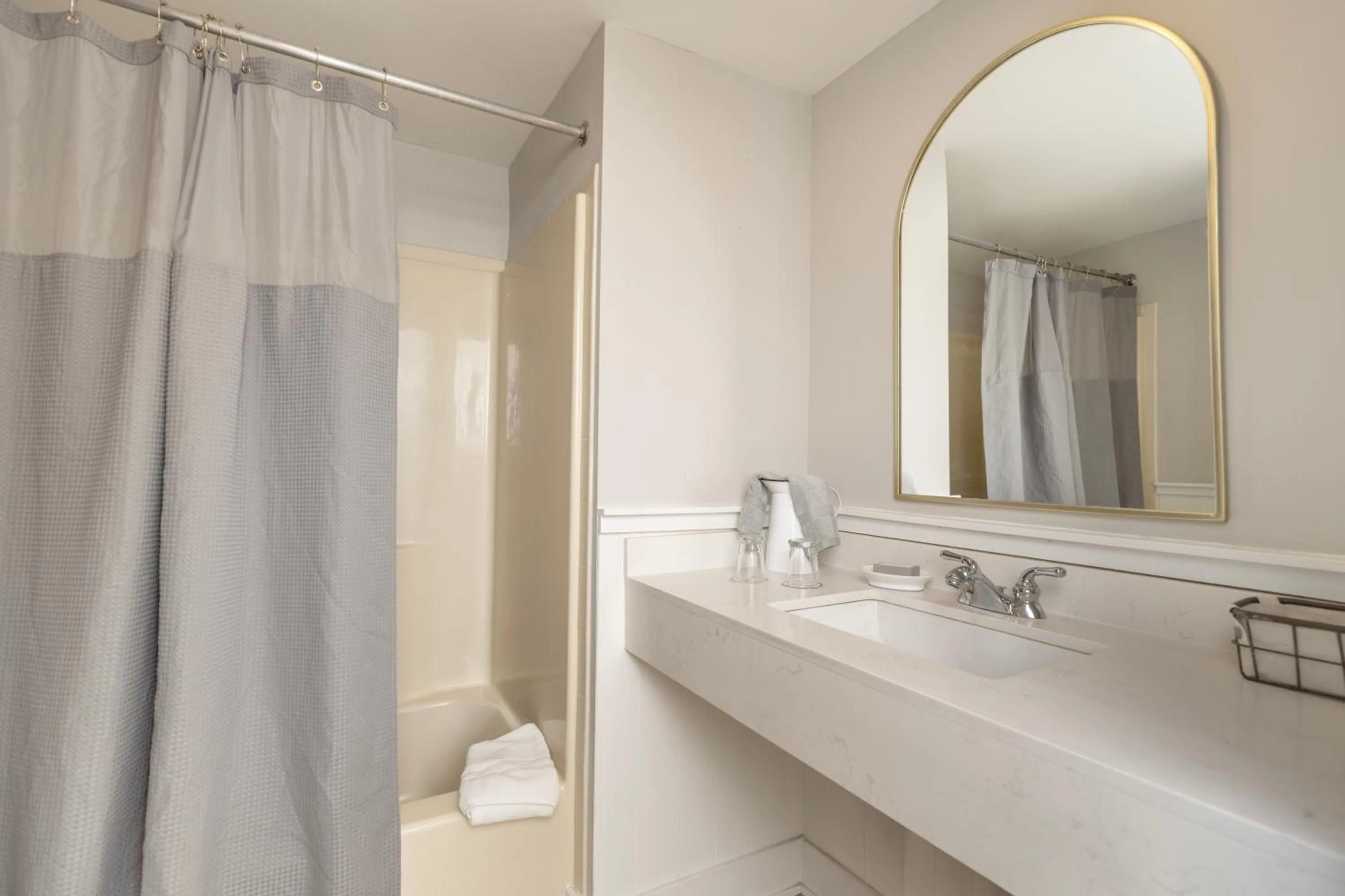 Bathroom in Brandywine River Hotel