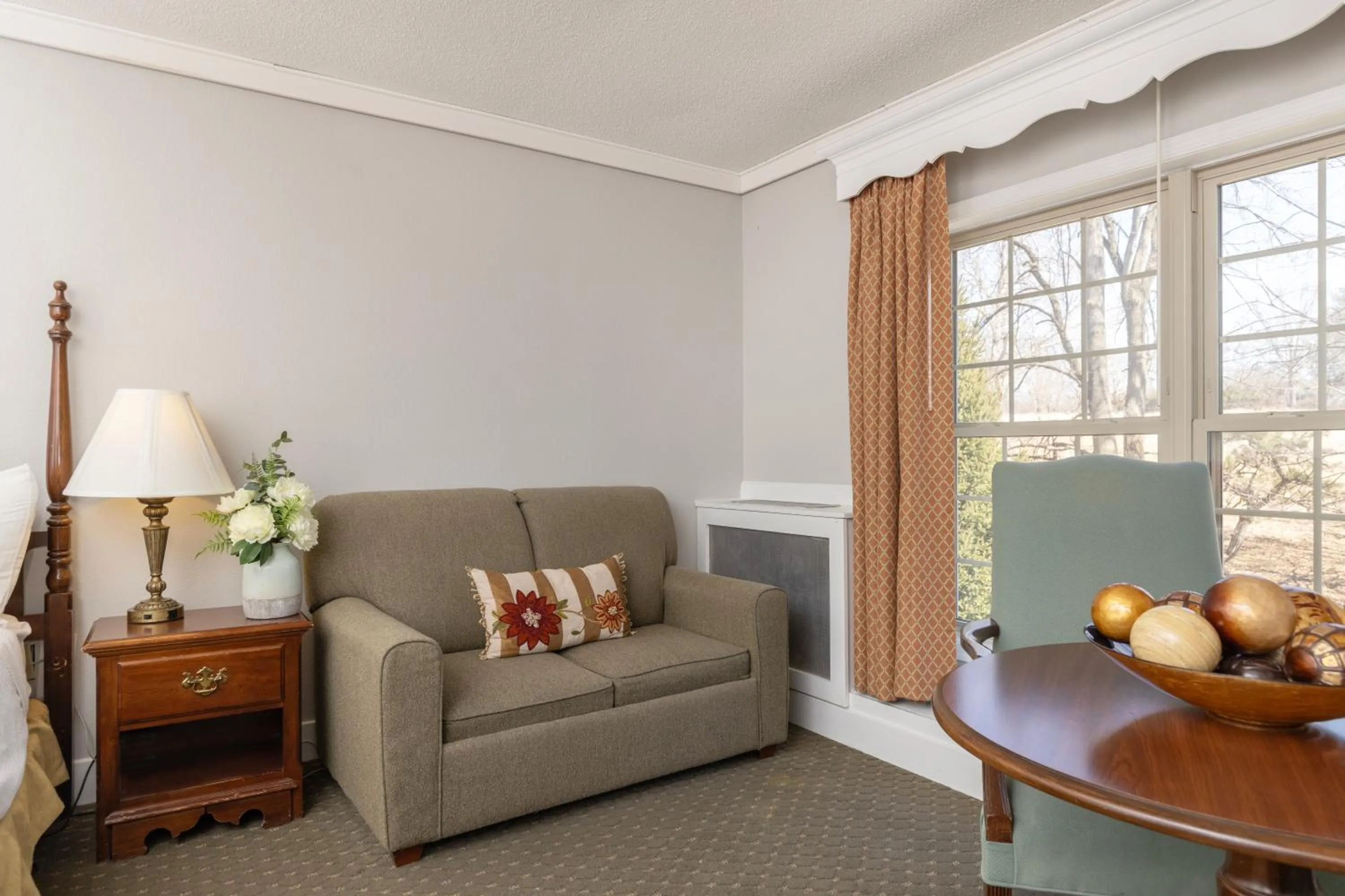 Living room in Brandywine River Hotel