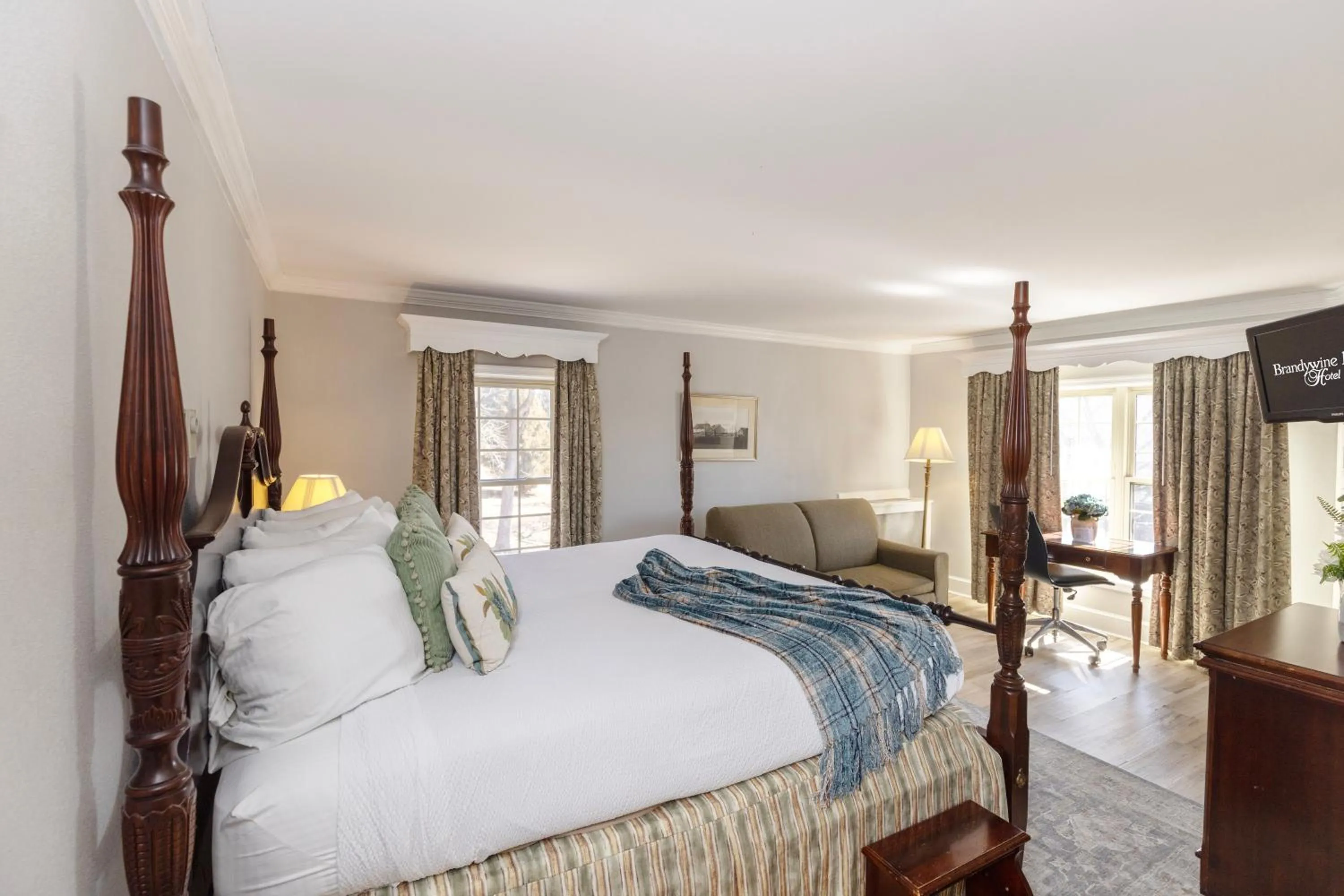 Bed in Brandywine River Hotel