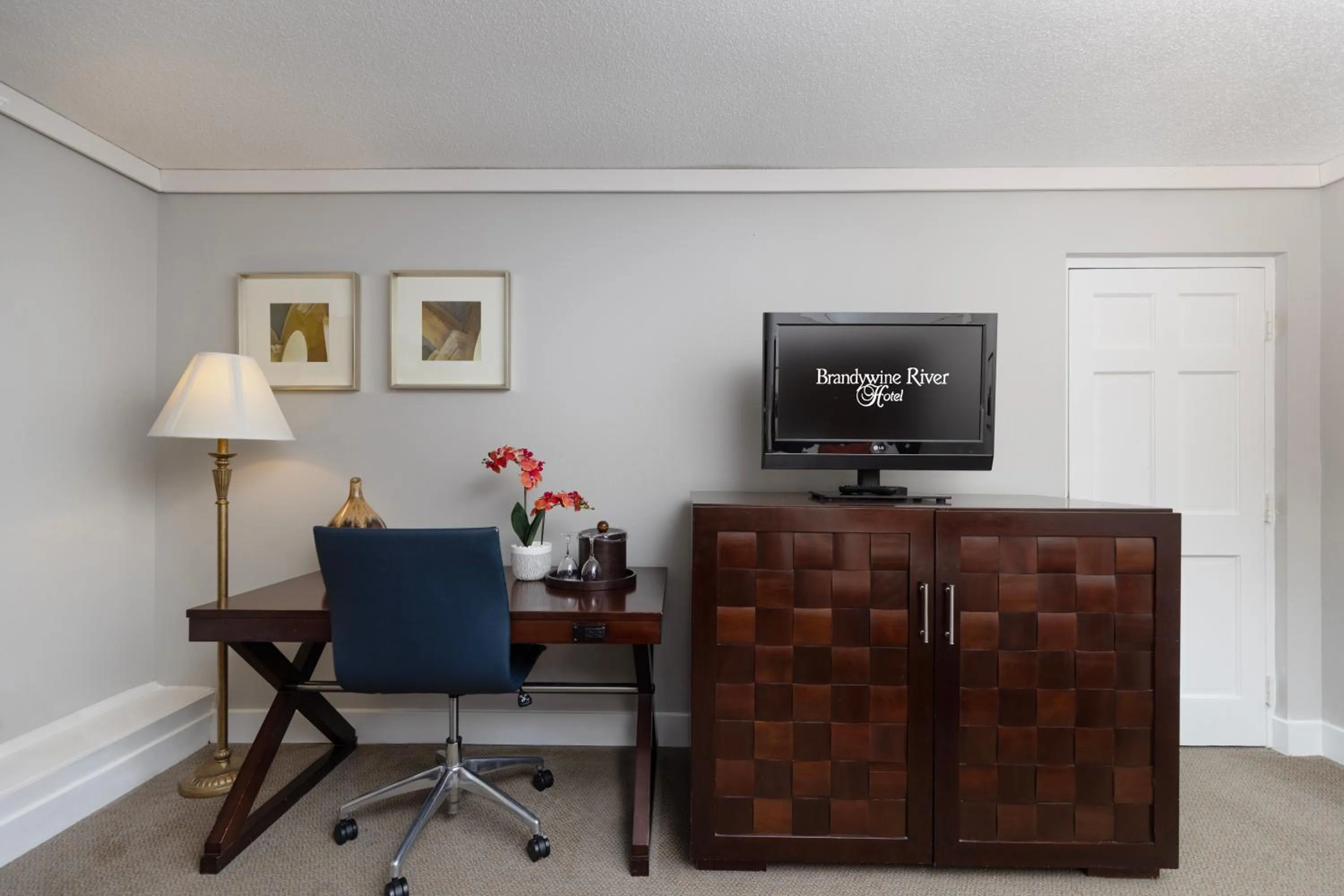 TV and multimedia in Brandywine River Hotel