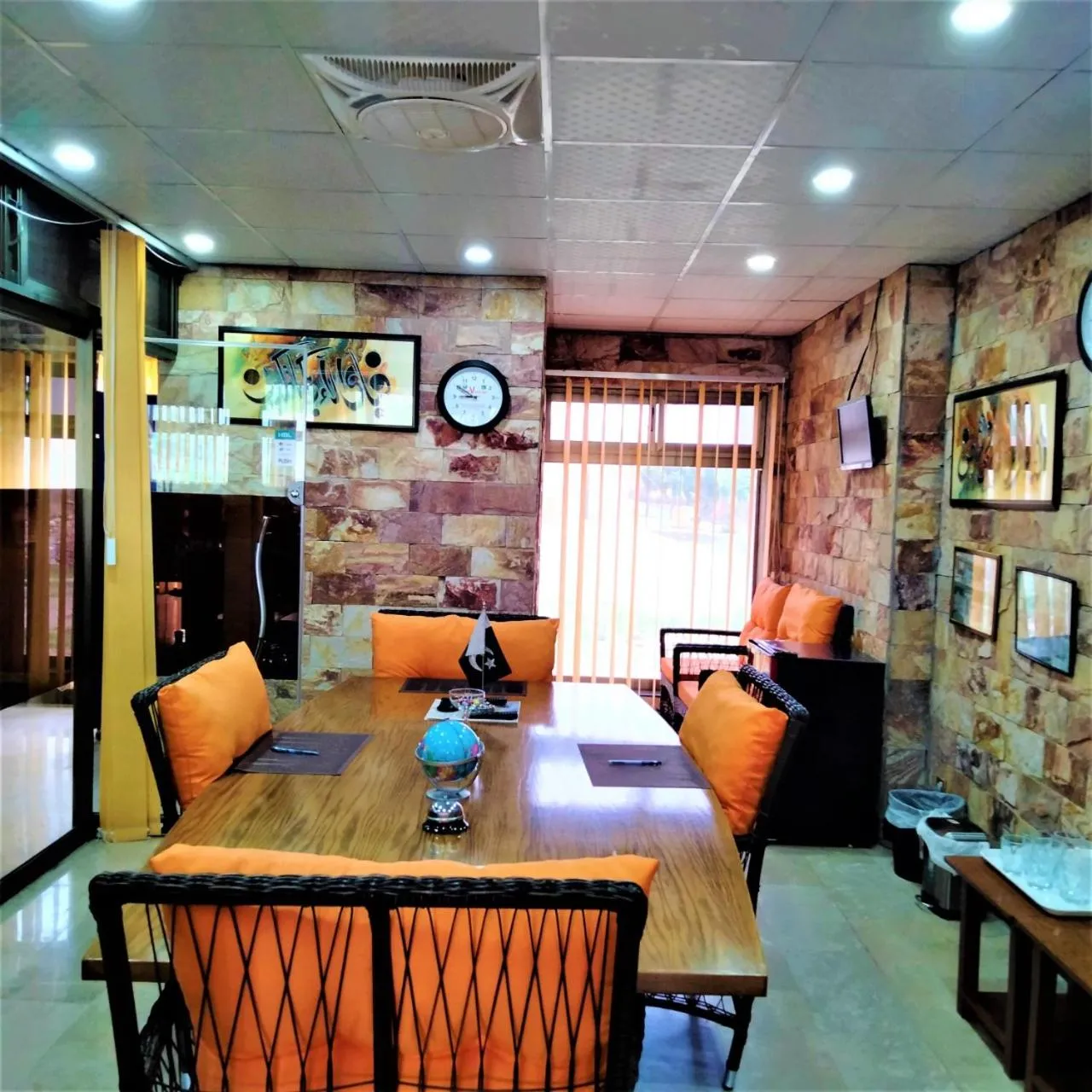 Lounge or bar in Hotel Vista Inn DHA