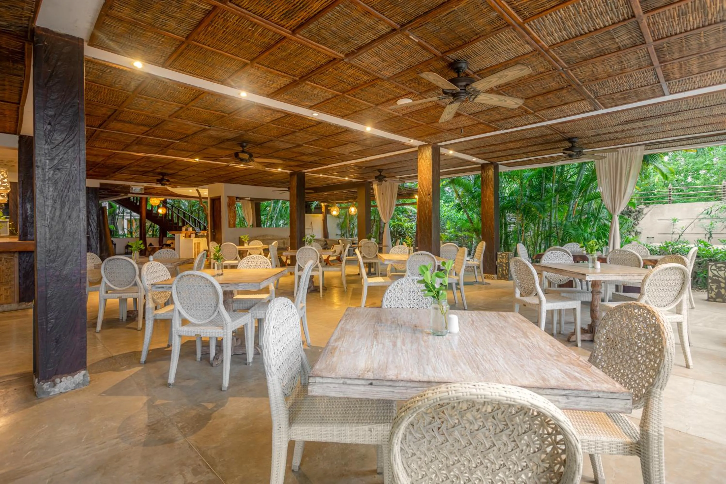 Restaurant/places to eat in Grand Sirenis Cartagena