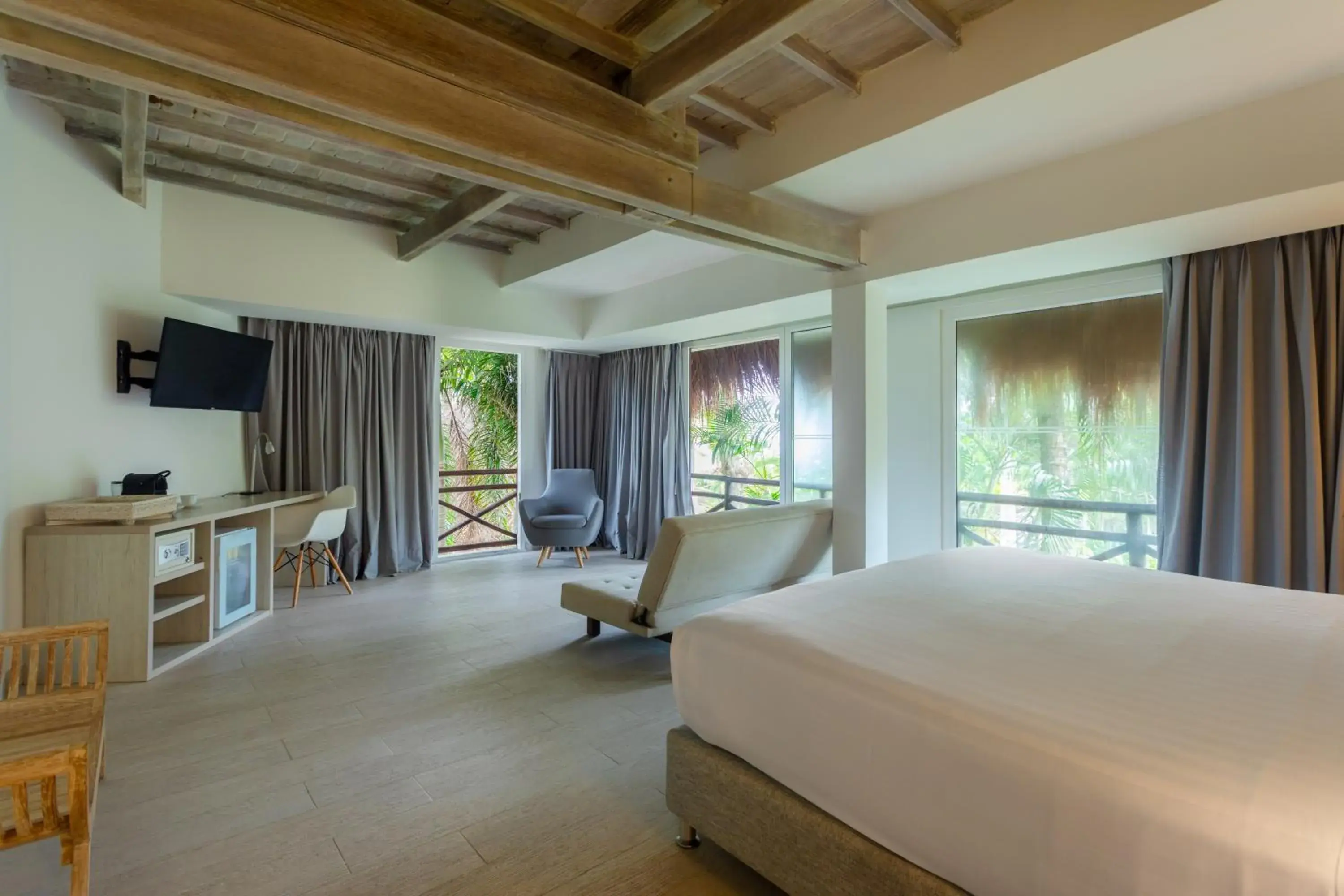 King Suite in Grand Sirenis Karmairí King Suite in Grand Sirenis Karmairí