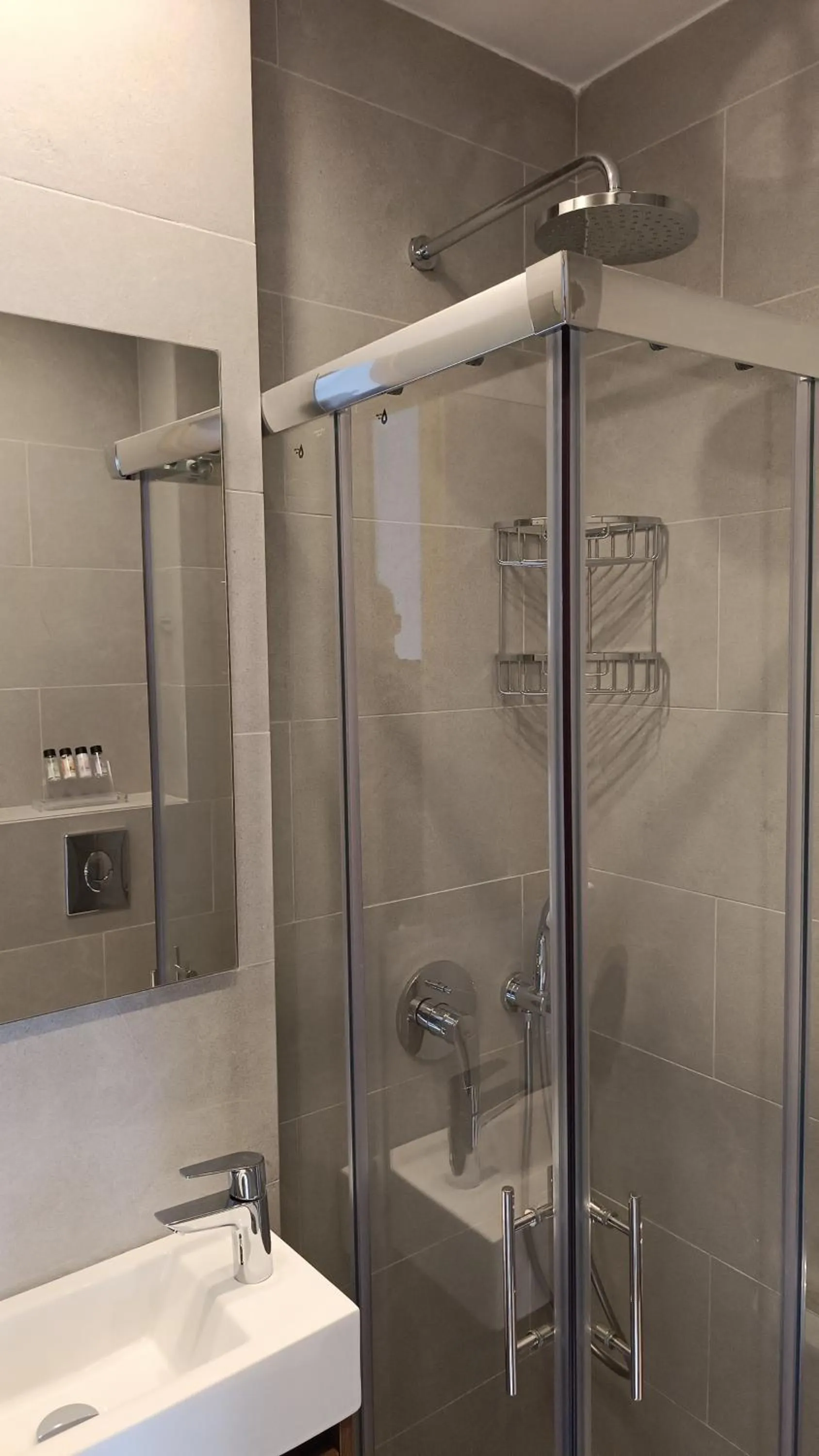 Bathroom in Hotel Plaza