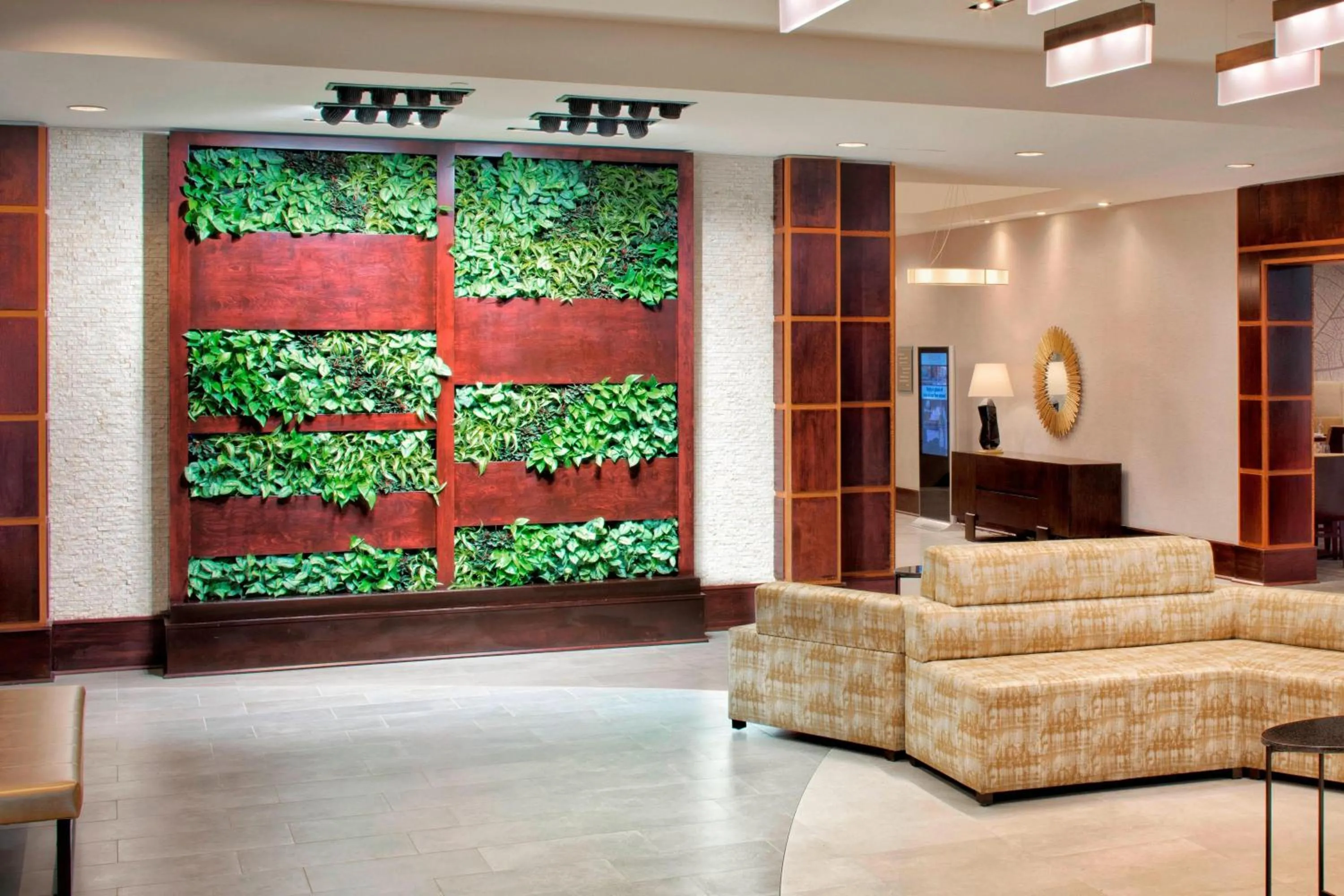 Lobby or reception in The Westin Mount Laurel