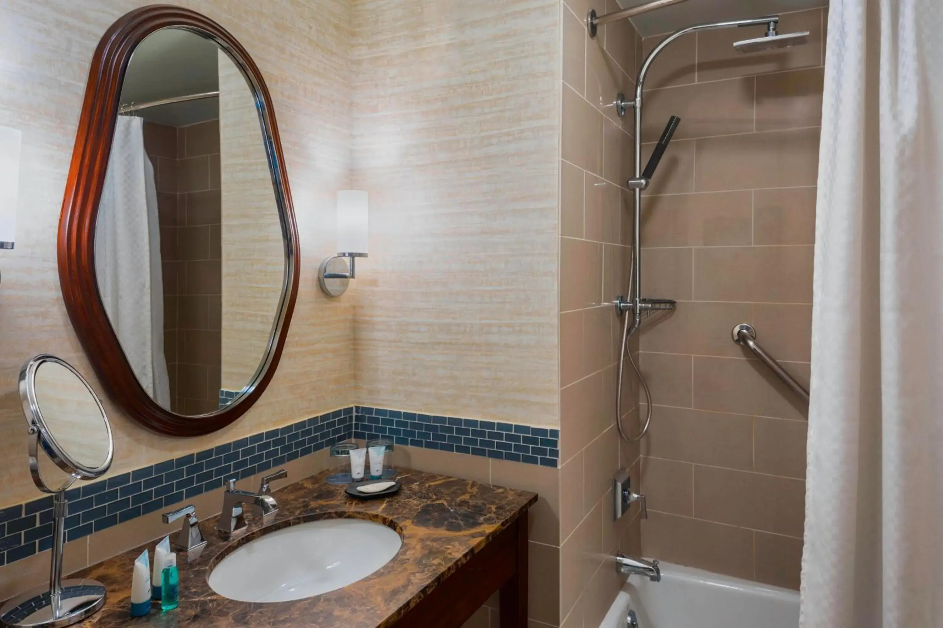 Executive Level King Room in The Westin Mount Laurel Executive Level King Room in The Westin Mount Laurel